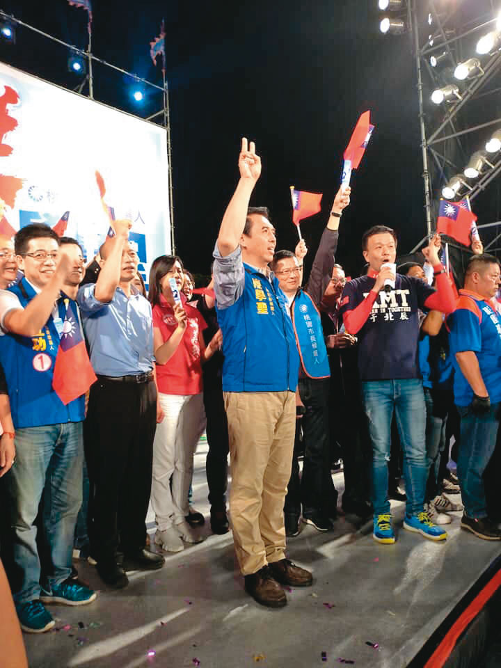 于北辰2018年替競選桃園市長的陳學聖助選，韓國瑜站台。（翻攝于北辰臉書）
