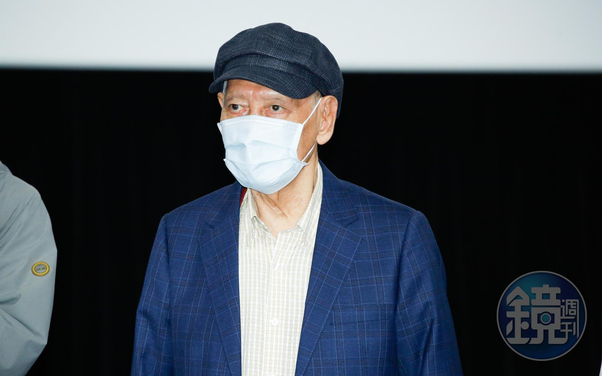資深影人石雋，以代表身份向所有協力完成紀錄片《大俠胡金銓》的影人致謝。