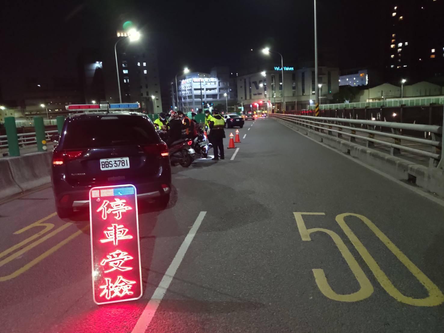 新北警方分析易酒後駕車違規路段包括淡水區淡金路、樹林區俊英街、板橋區板城路等。(警方提供)
