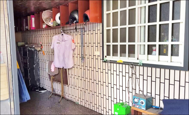 南投地檢署劉姓法警長,遭爆住家是違建,還分租4間房分租給房客。(翻攝畫面)