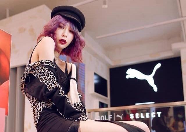Keanna自爆和歌手ØZI「有關係」而引起軒然大波。(翻攝自Keanna IG)