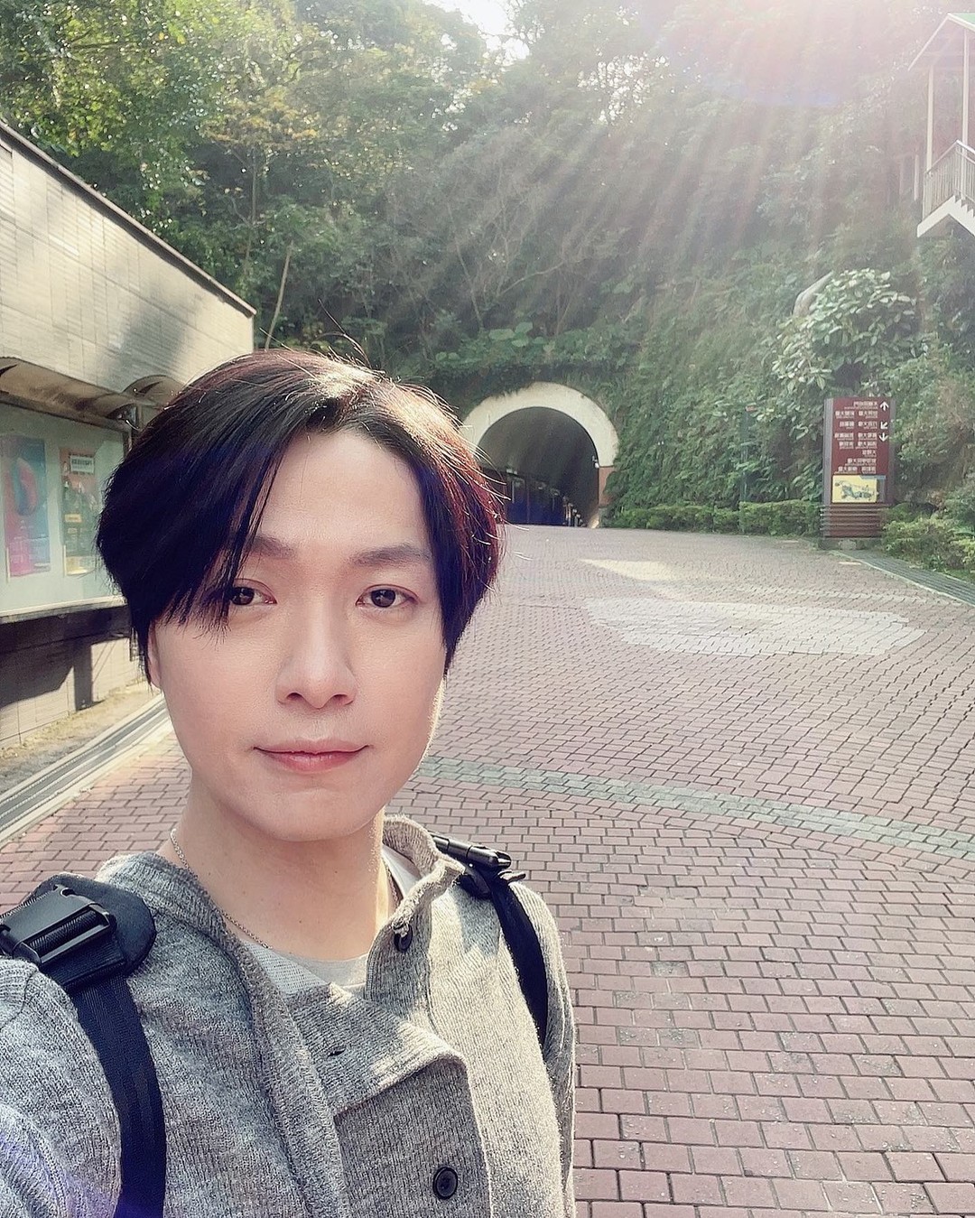 黃少谷為養家只能去當上班族。(翻攝黃少谷臉書)