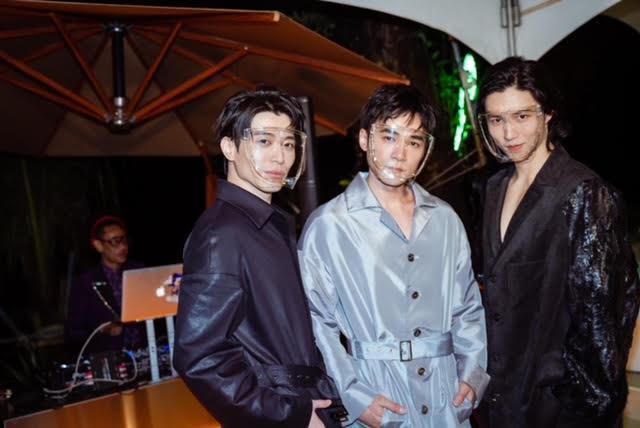 侯彥西(右起)、是元介、林禹三位戲劇男星時尚走秀。(LAX提供)