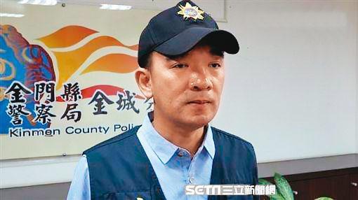 金門刑警大隊偵查隊長蔡其豪被檢舉違法兼職、偽造文書,遭監委調查。(翻攝三立新聞)