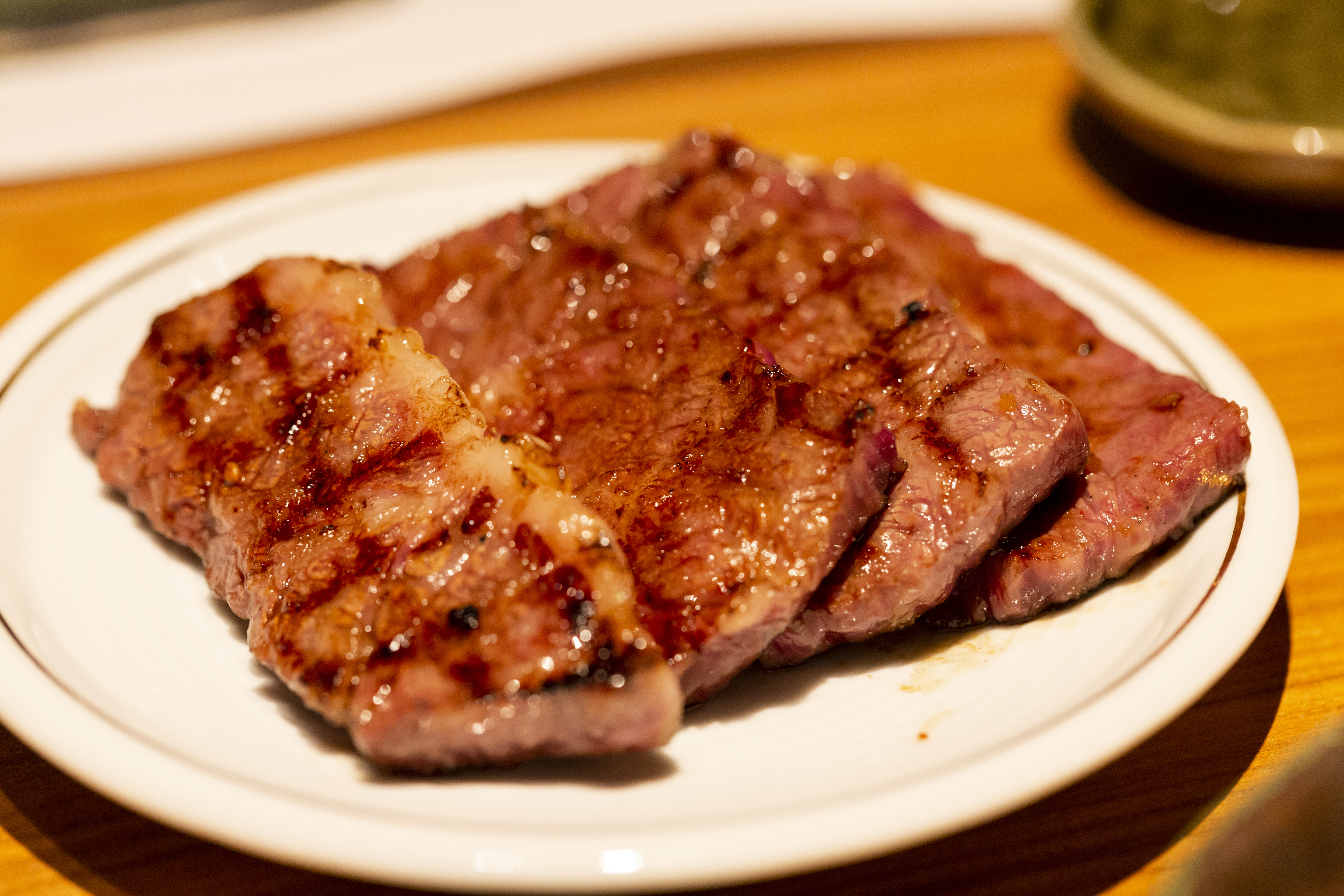 漢方和牛標榜比其他和牛更健康，但口感上仍有和牛特有的甜美甘潤。（Visit MIYAGI提供）