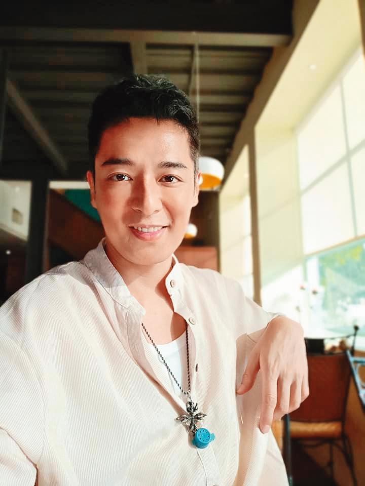 成潤被捲入詐騙案遭起訴，他覺得自己是冤枉的。（翻攝成潤臉書）