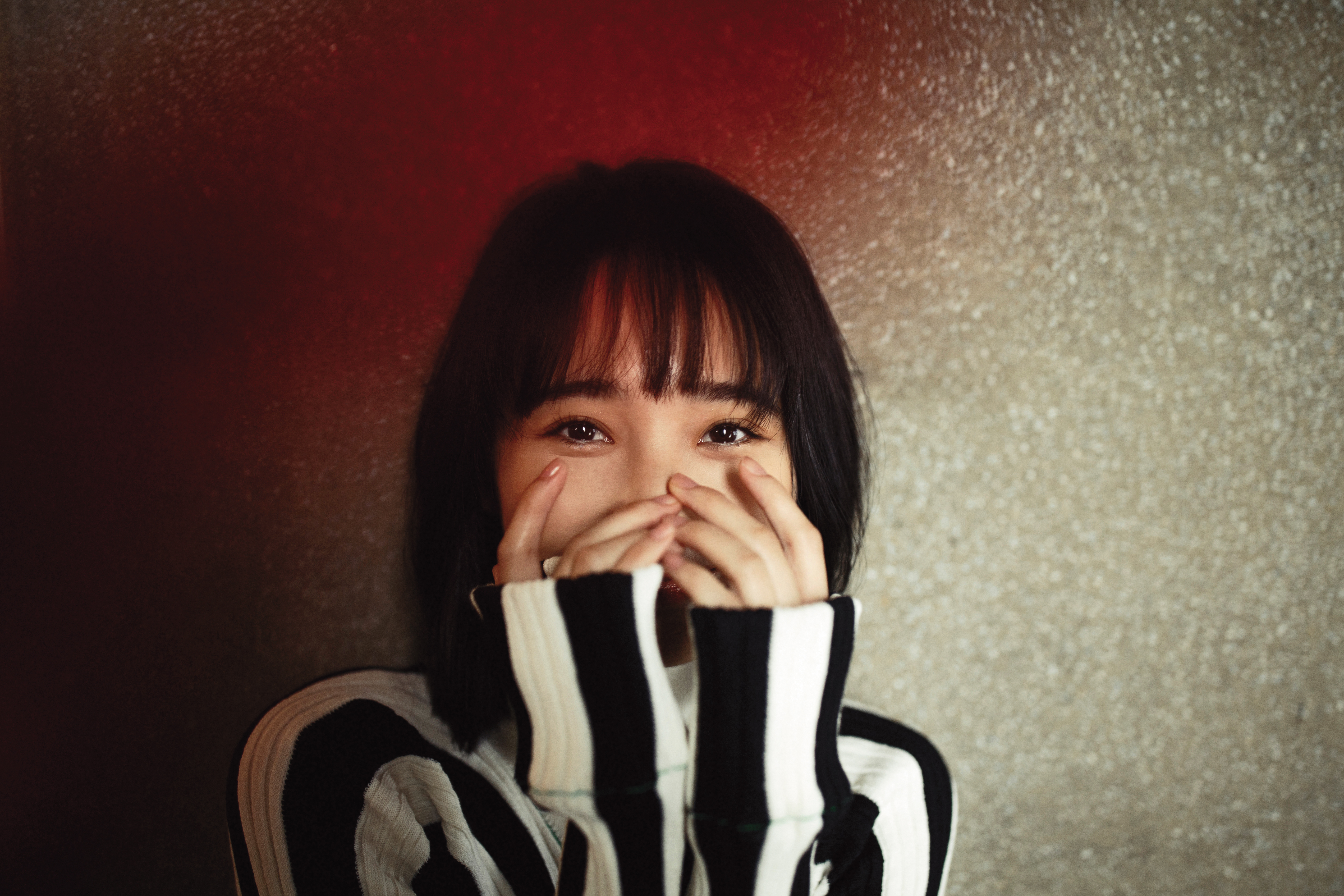 接連演出黑暗題材的李沐，終於可以揮別那些沉重的劇情，扮個高中生。