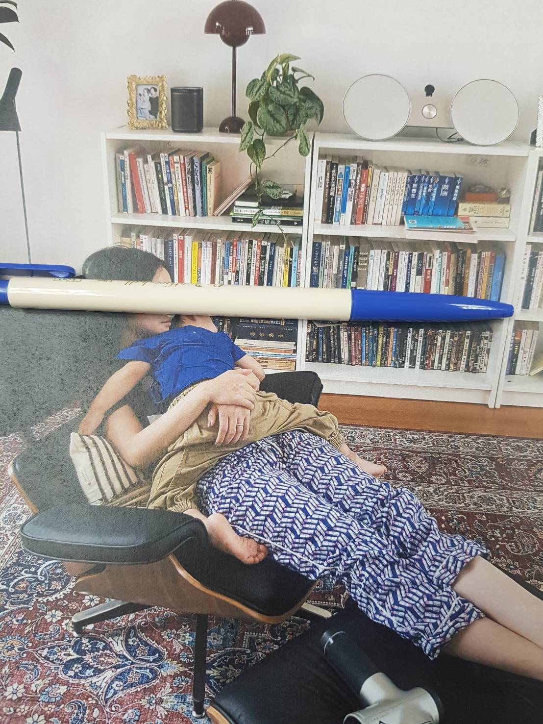 王姓妻子向台北地院訴請離婚並爭監護權,並對先生提告略誘罪,希望贏得小孩監護權。(王姓妻子提供)