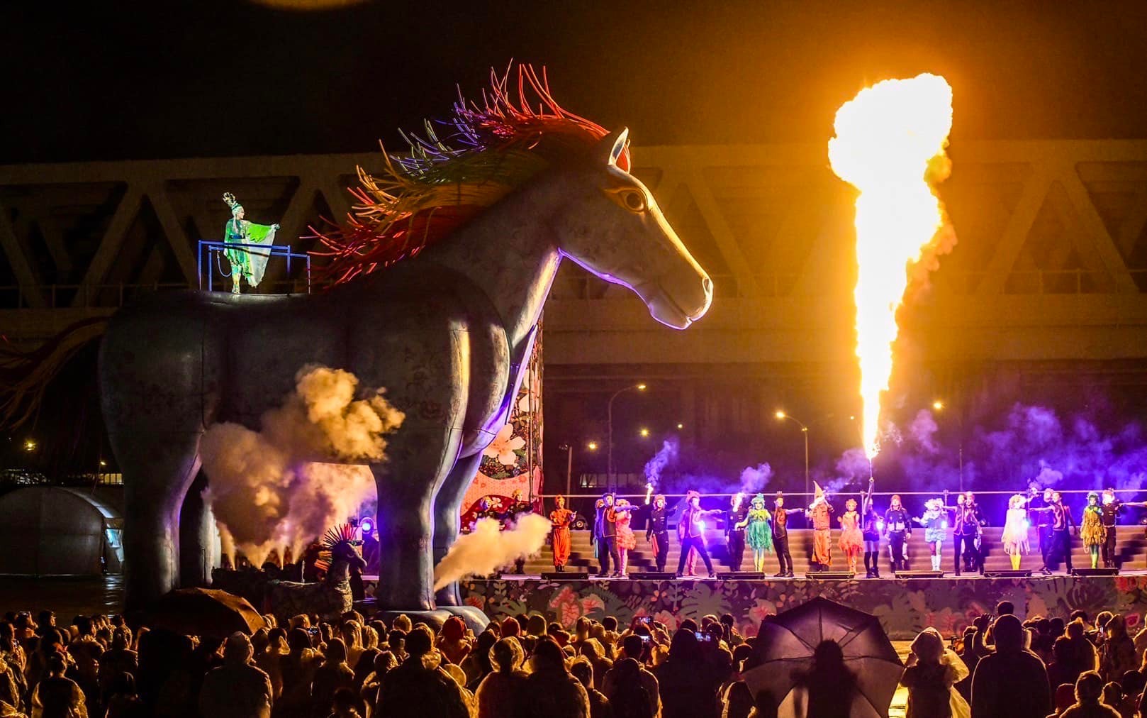 雨馬精華版上週末在台中台鐵新屋日站日出停車場演出。（翻攝紙風車劇團臉書）