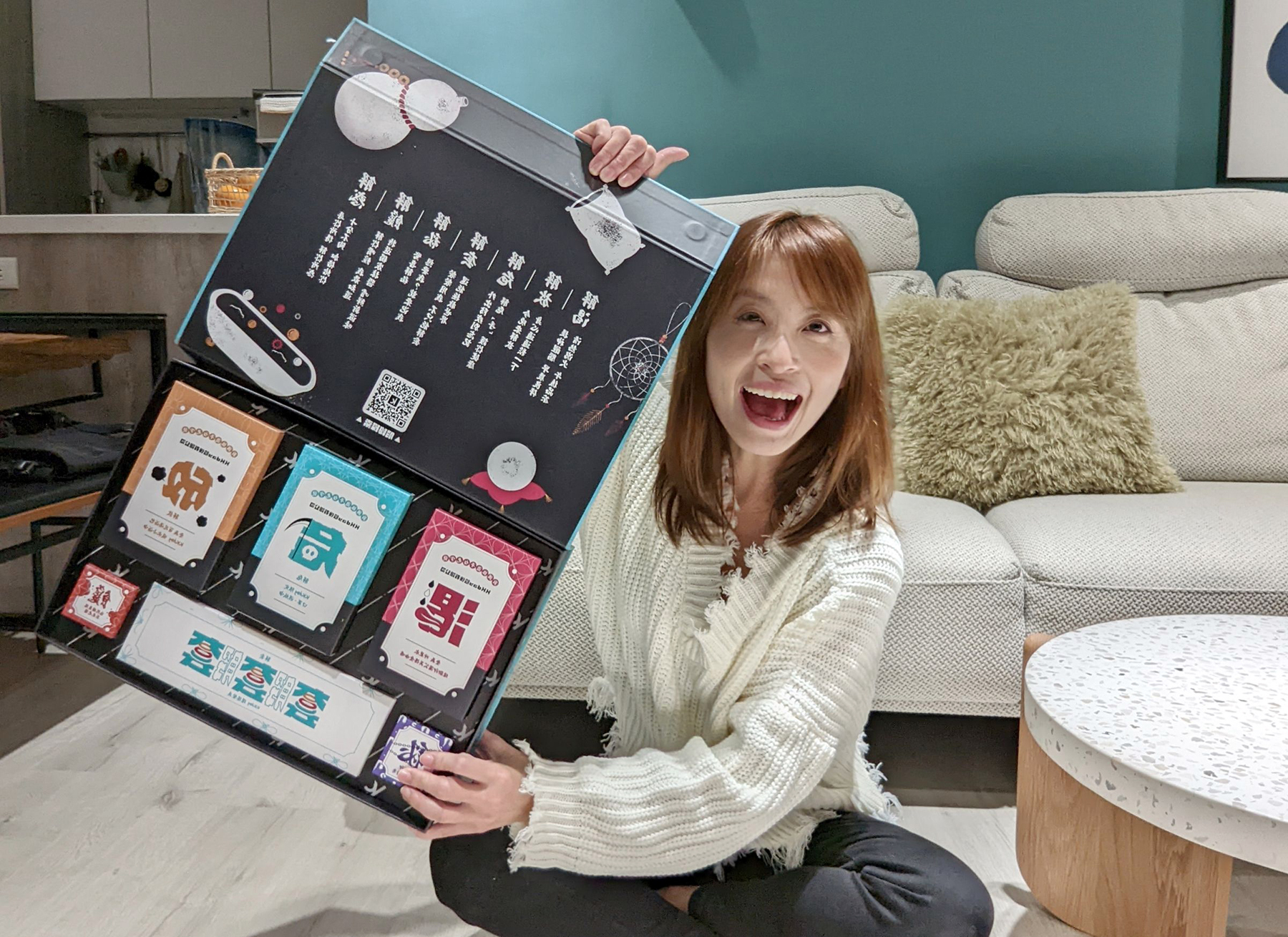 KKday除了提供超過上百間的防疫旅館住宿方案，並為住客推出預防無聊的「KKday解悶錦囊妙盒」。（陳姿吟提供）