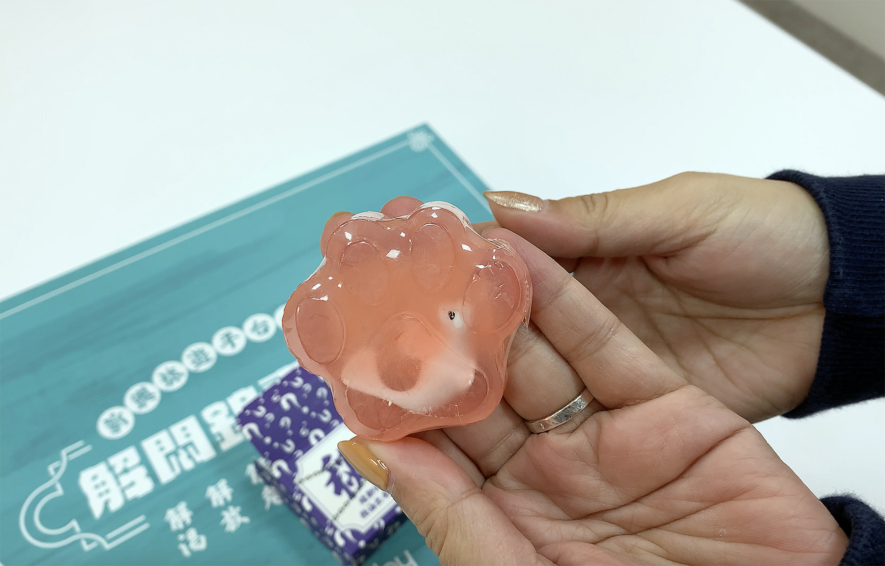 解密錦囊是綠腳印的精油出奇皂，肥皂用完了會有小驚喜。（KKday提供）