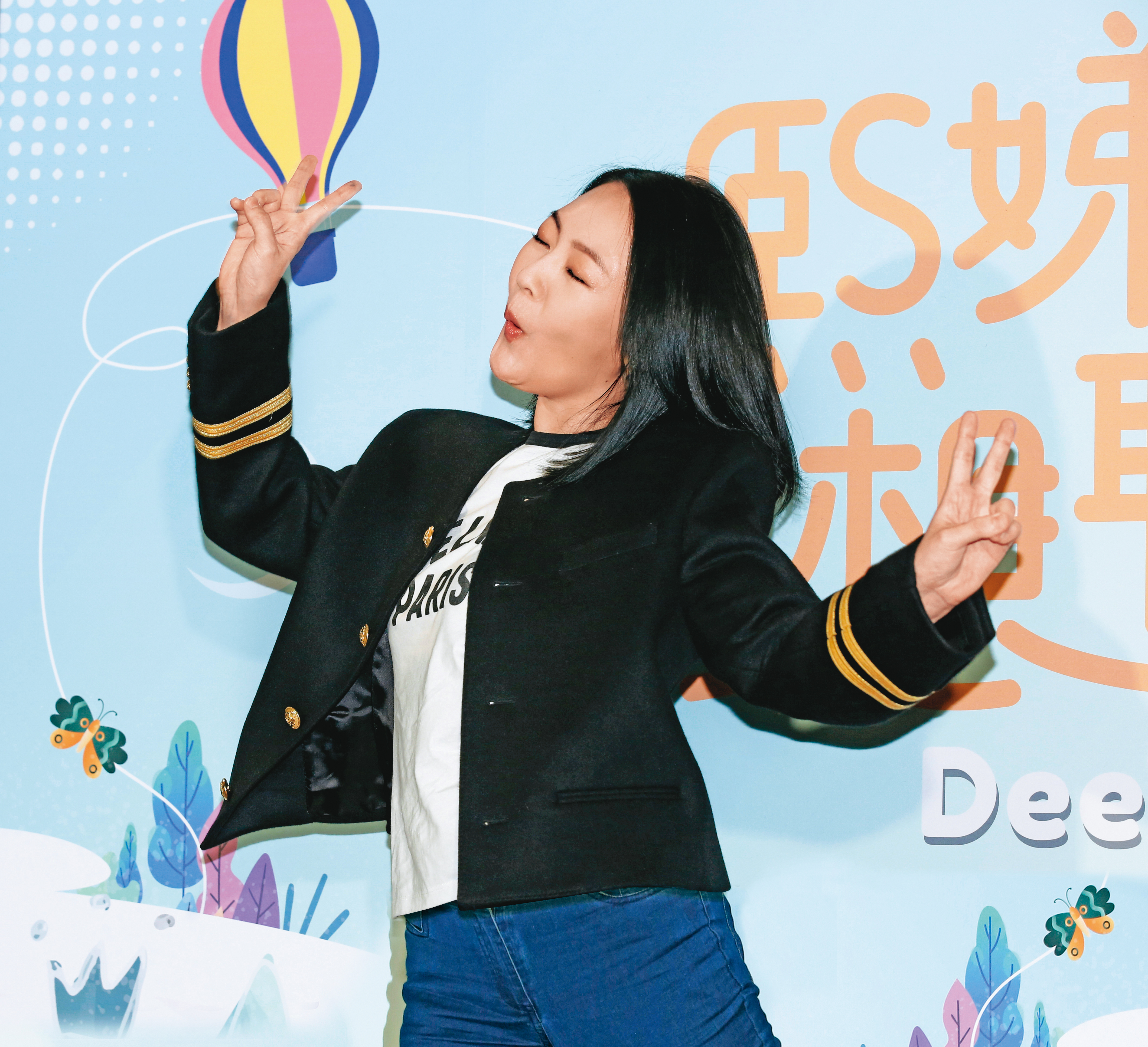 小S自2005年嫁入豪門，育有3女，不愧前世是玩馬戲團的，常起犭肖人來瘋。