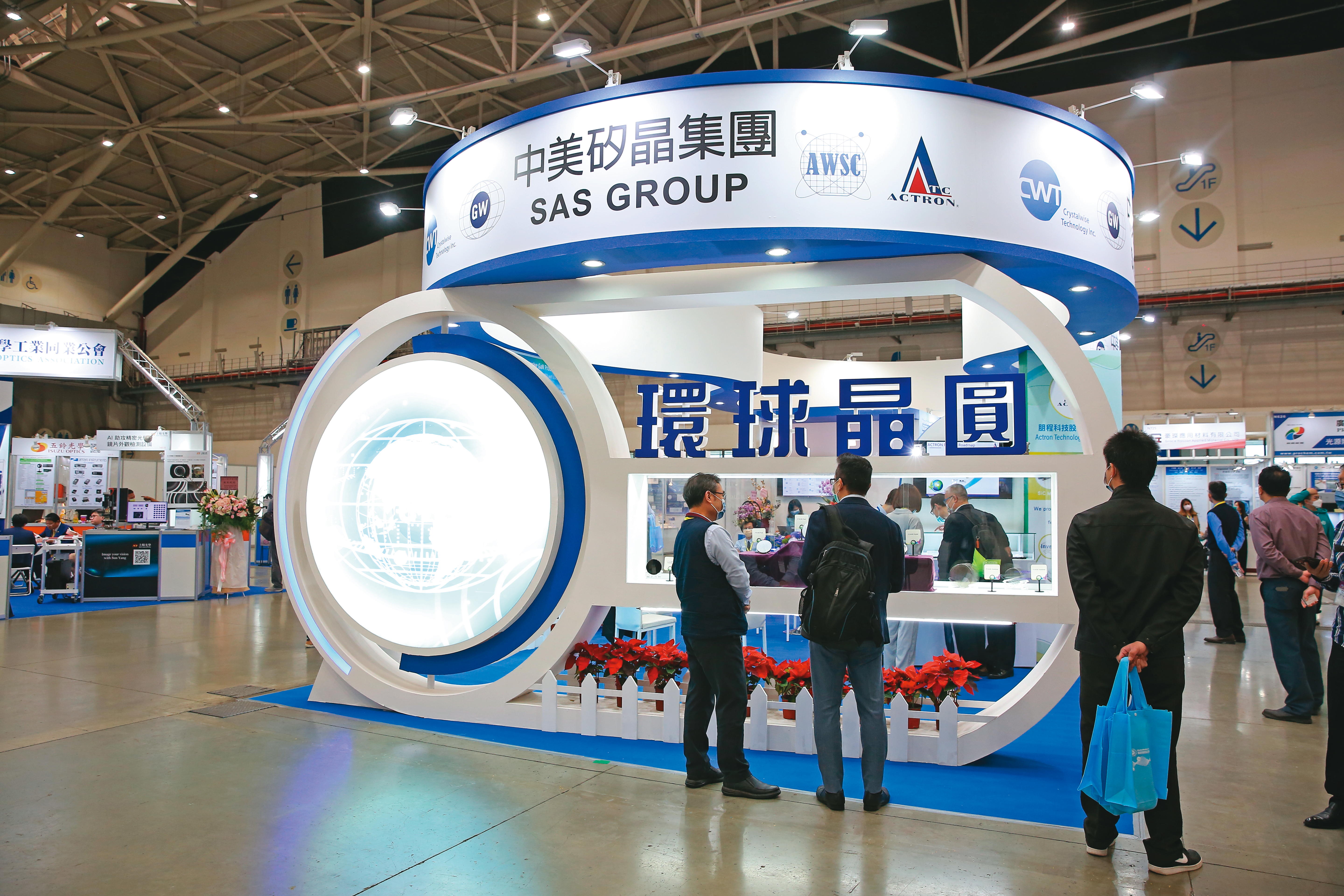 環球晶目前是全球第三大矽晶圓廠，包括台積電、聯電與三星都是大客戶。