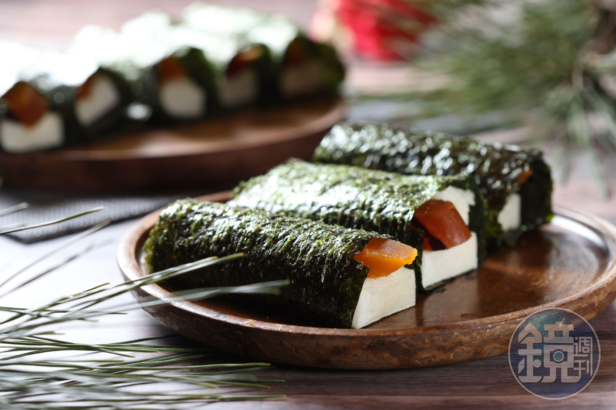 「海苔烏魚子年糕」有種儀式感，行禮如儀之後，亦帶來可奮戰來年的踏實感。