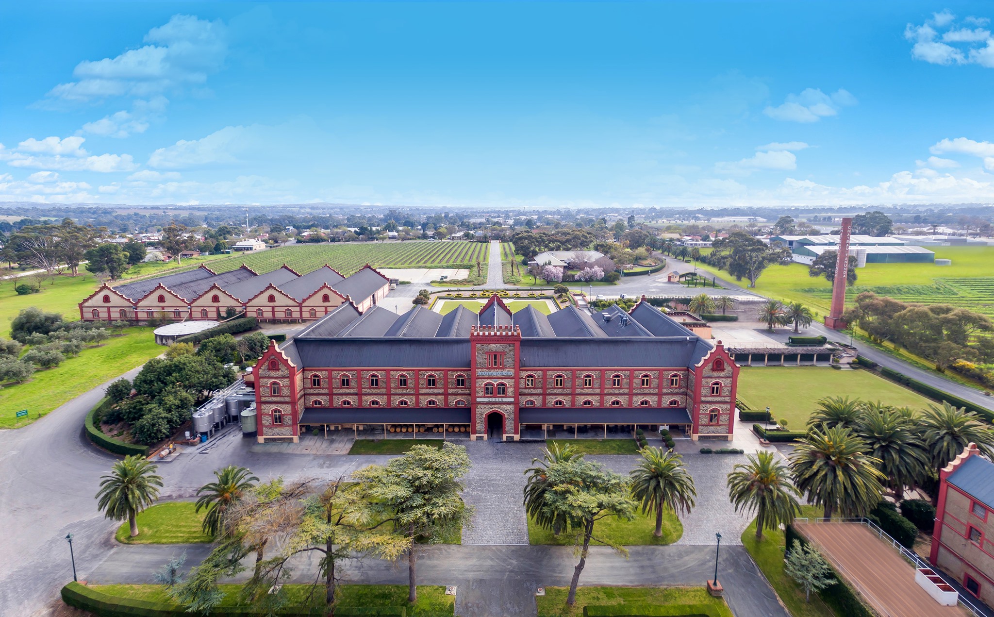 澳洲知名塔努達城堡是南半球最大且唯一能以Château(城堡)名義販賣的酒莊。(轉載取自於_Château Tanunda)