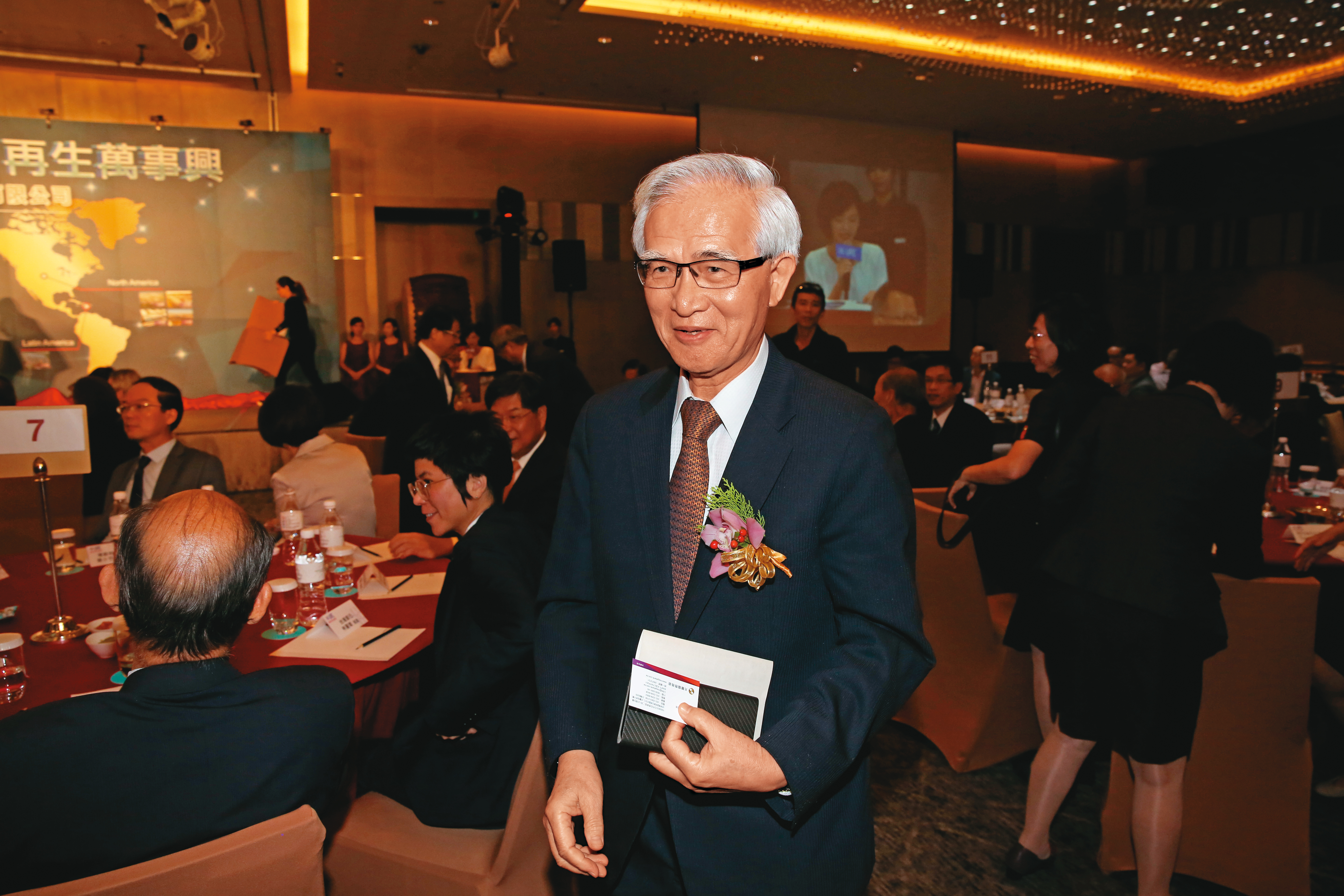 有併購女王之稱的徐秀蘭,師承前中美晶董事長盧明光(圖),讓環球晶靠連續5大併購案快速茁壯。