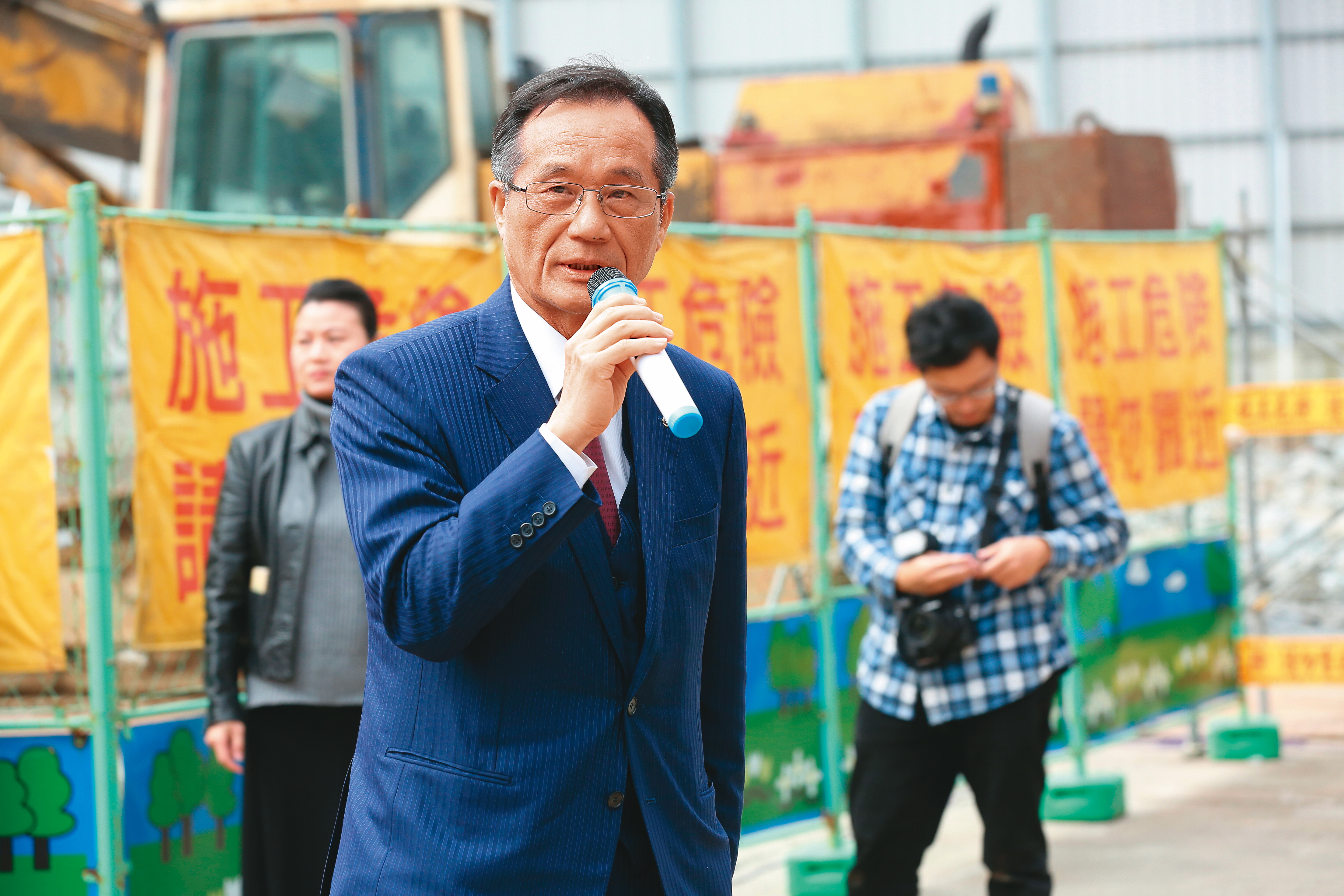 良茂建設董事長陳春銅建議，政府應將「住」與「買」分成
