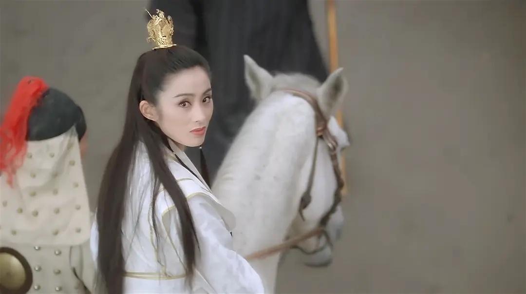 張敏騎馬喊話李連杰「我在大都等你」，一等29年才得以實現。（網路圖片）