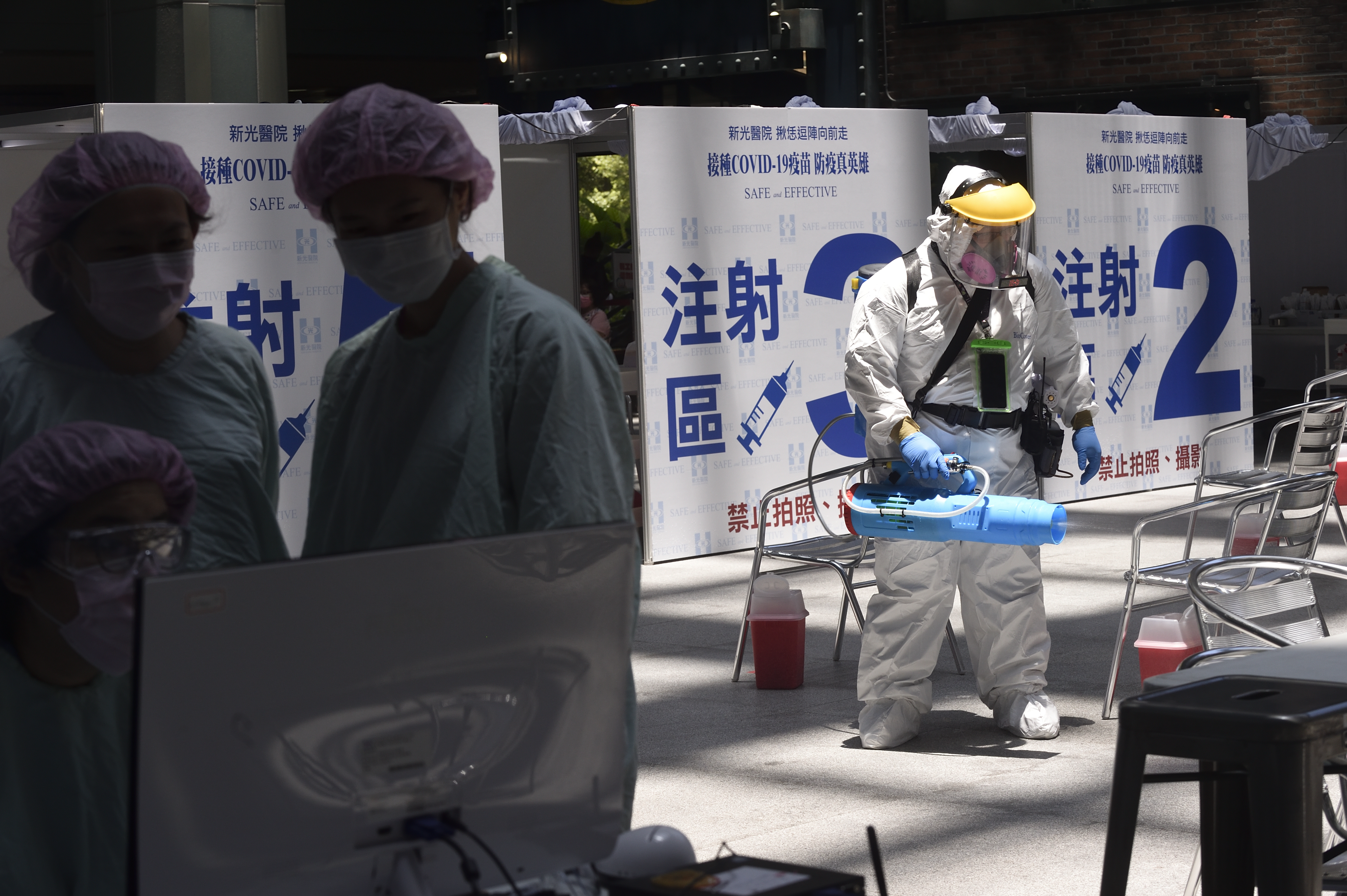 公衛專家指出，疫情將在2月初受到控制，但仍不可掉以輕心。（示意圖，本刊資料照）