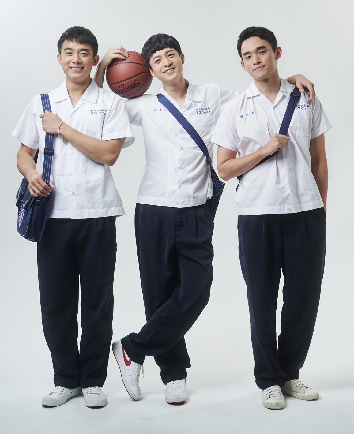 初孟軒（左起）、呂晉宇、商鼎三位小鮮肉主演的《青春換日線》，題材涉及校園簽賭和霸凌話題。（峰起云湧影業提供）