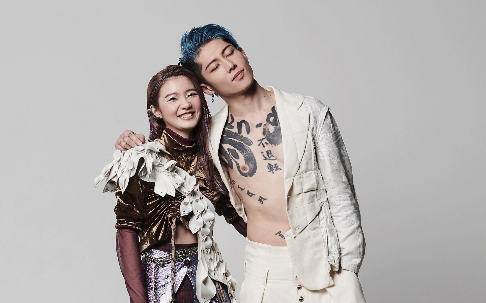 MeiMei親自向敬佩的偶像MIYAVI發出邀請，促成單曲〈Strangers〉的合作。（華納音樂提供）