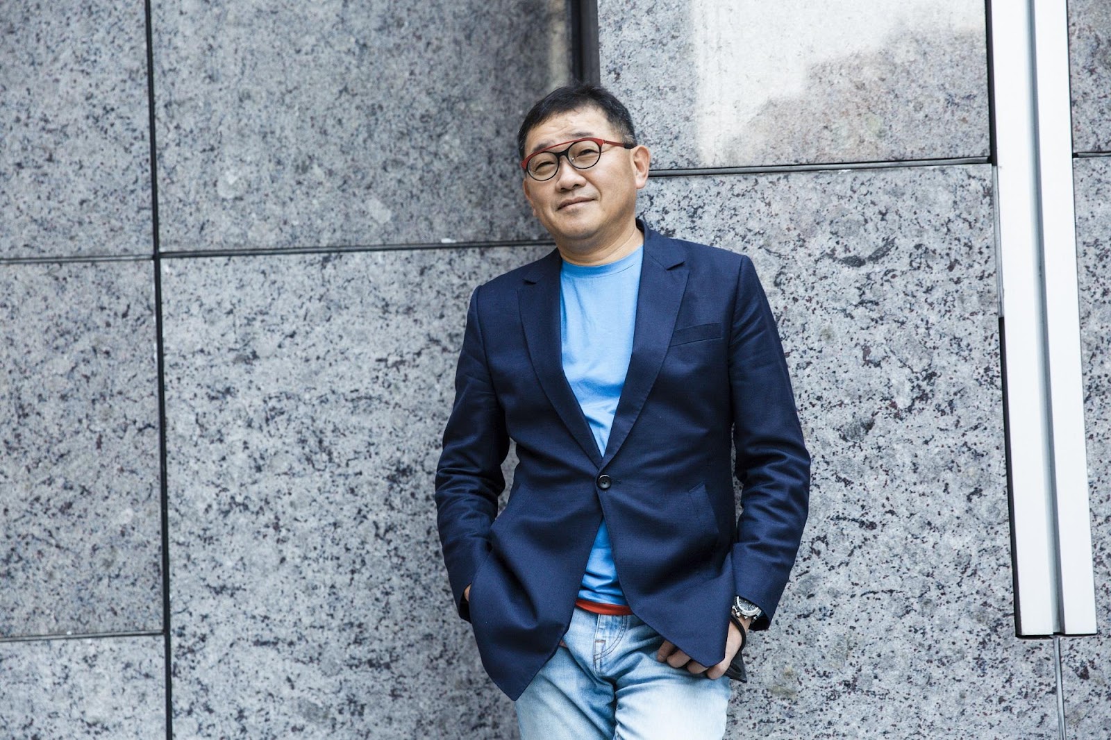 TVBS副總經理郝孝祖與團隊費時1年籌備八點檔校園喜劇《機智校園生活》。