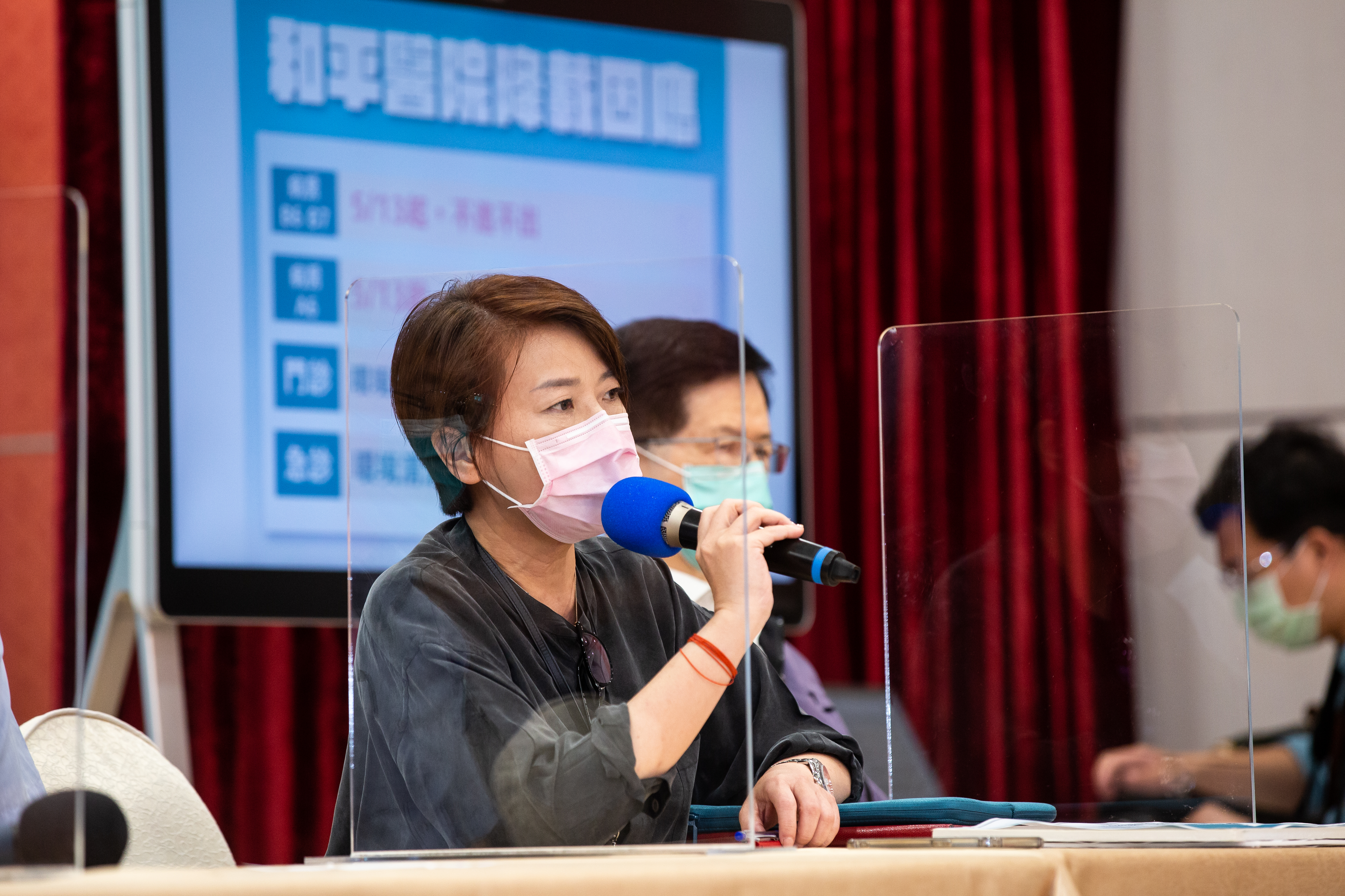 黃珊珊說明外界質疑LV不配合北市衛生局疫調的傳言。（台北市政府提供）