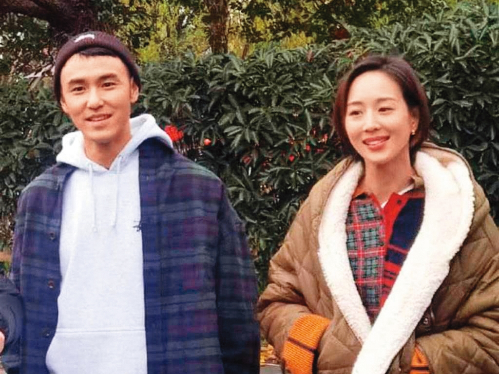 阮經天（左）參與實境秀《念念桃花源》，交情格外不同的張鈞甯（右）曾義氣為他擔任特別嘉賓。（翻攝自阮經天臉書）