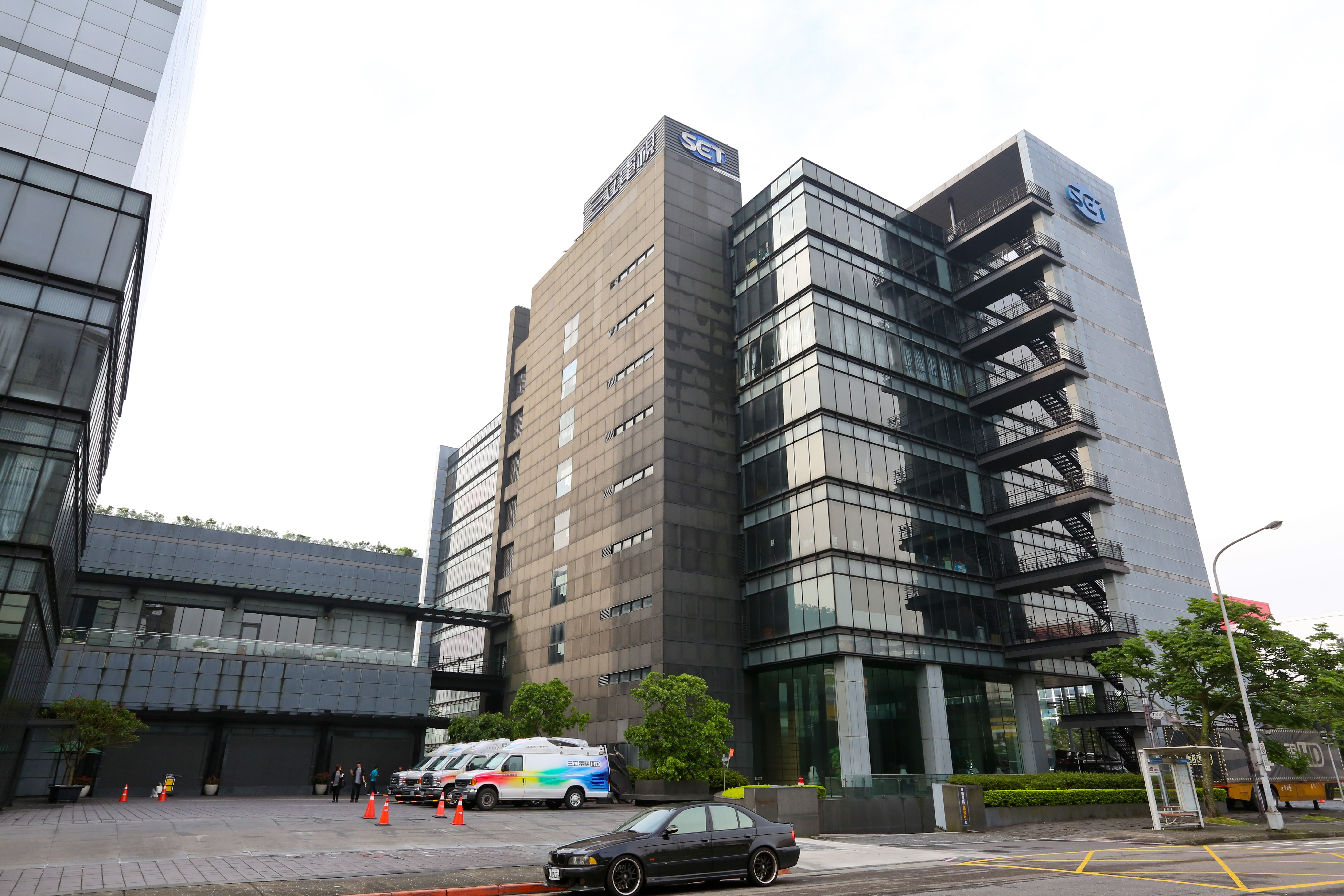 繼民視之後，三立電視也爆出有員工與確診者足跡重疊，緊急進行PCR篩檢。（本刊資料照）