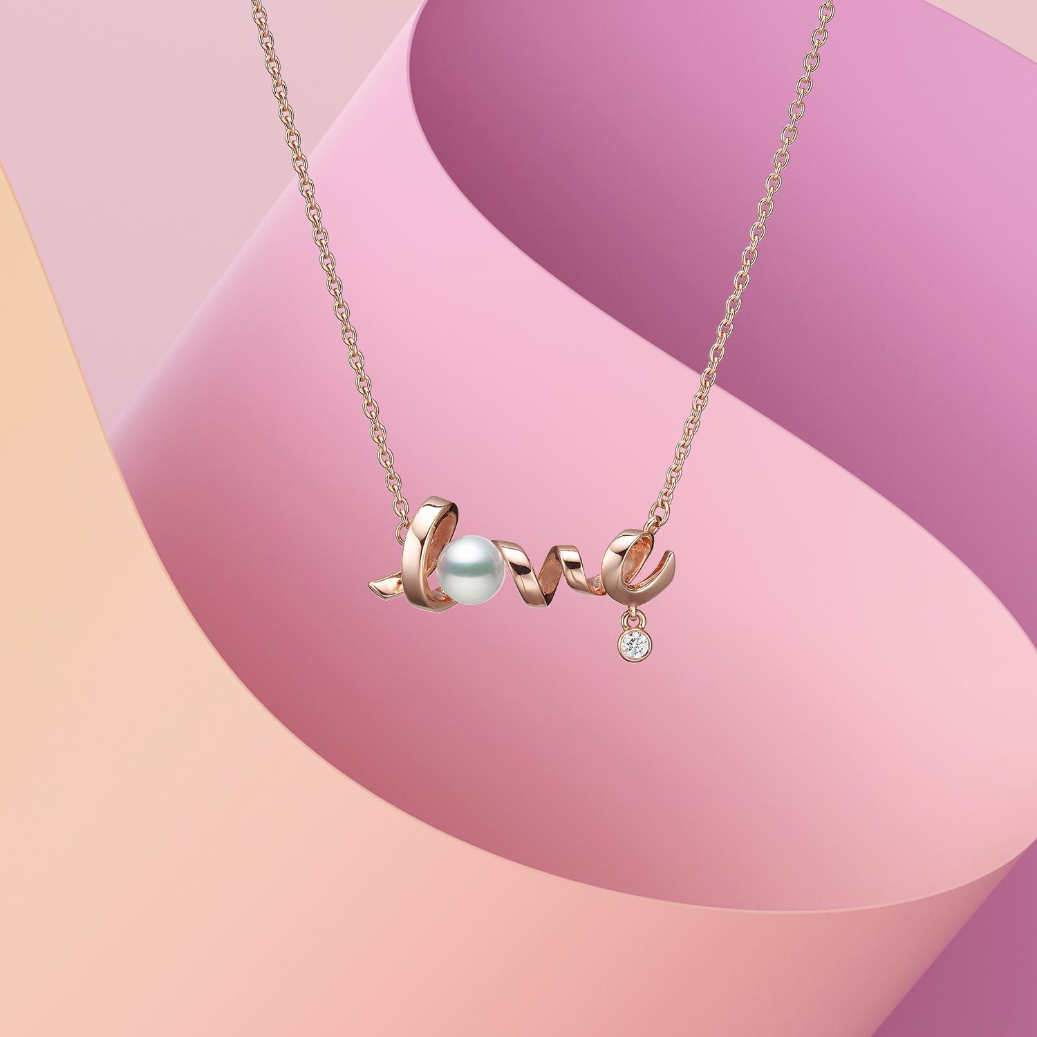 MIKIMOTO Love Collection 18K粉紅金墜鍊。NT$37,500(MIKIMOTO提供)