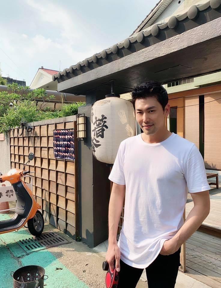 余秉諺和同門的王依蕾交往而結婚。(翻攝自余秉諺臉書)