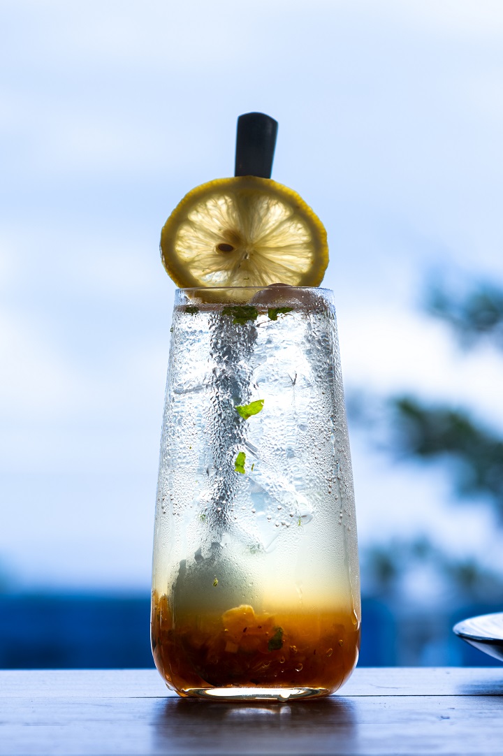 「糖漬檸檬薄荷氣泡飲」是清爽好滋味。（110元／杯）