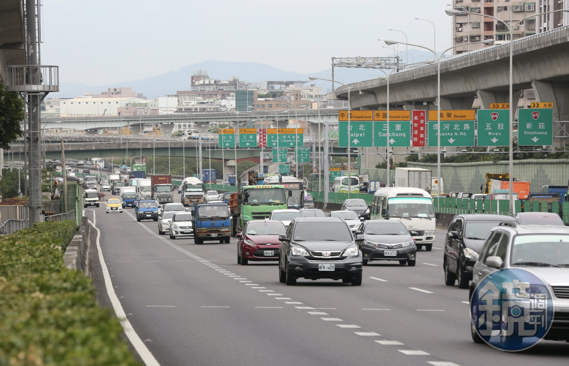 交通部高公局提醒8重點路段易塞車，民眾出門前可查詢最新路況，避開壅塞路段。（資料照）