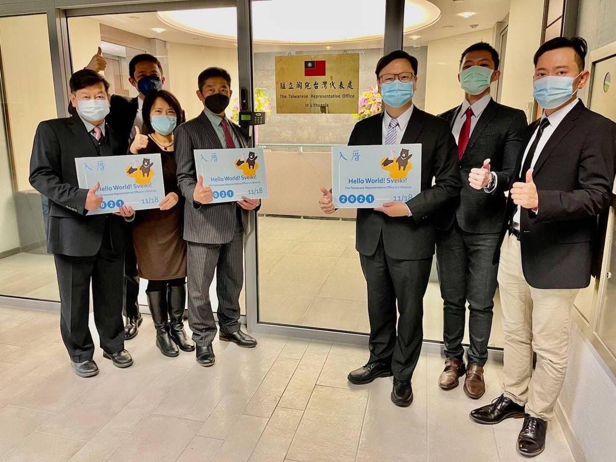 駐立陶宛台灣代表處正式掛牌運作後風波不斷。（翻攝自外交部官網）
