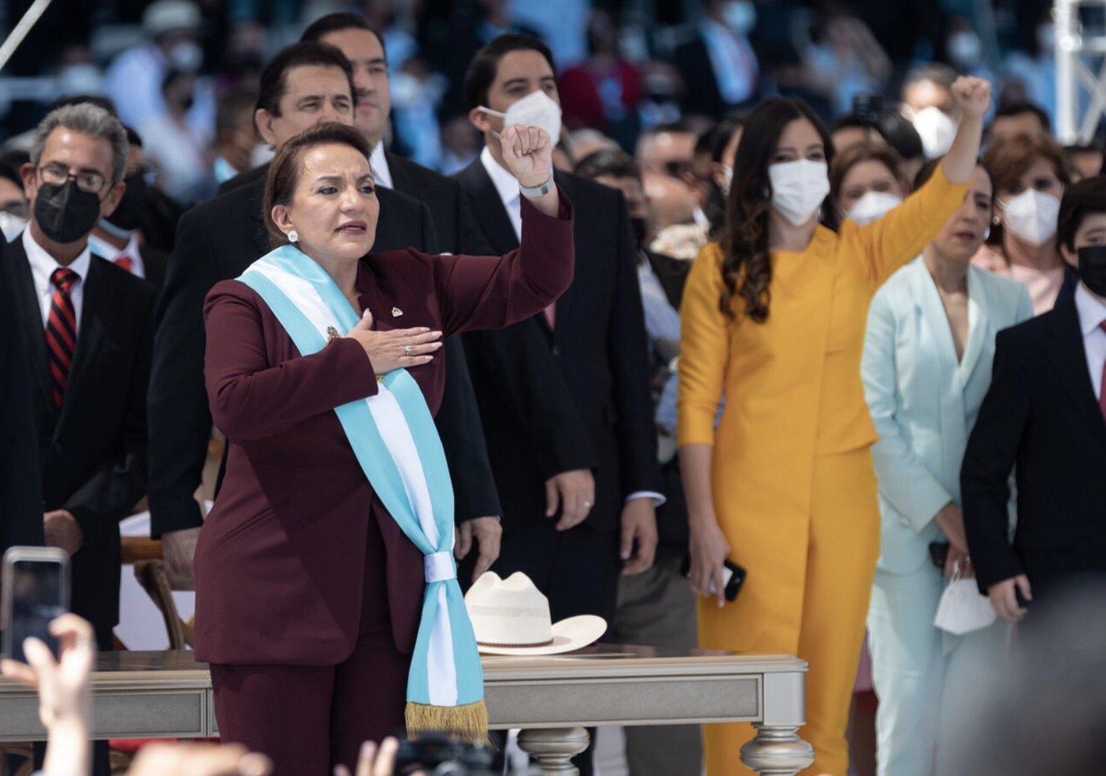 我國友邦宏都拉斯總統卡蕬楚（Xiomara Castro）昨（6）日於推特透露，經篩檢確診新冠肺炎。（翻攝賴清德臉書）