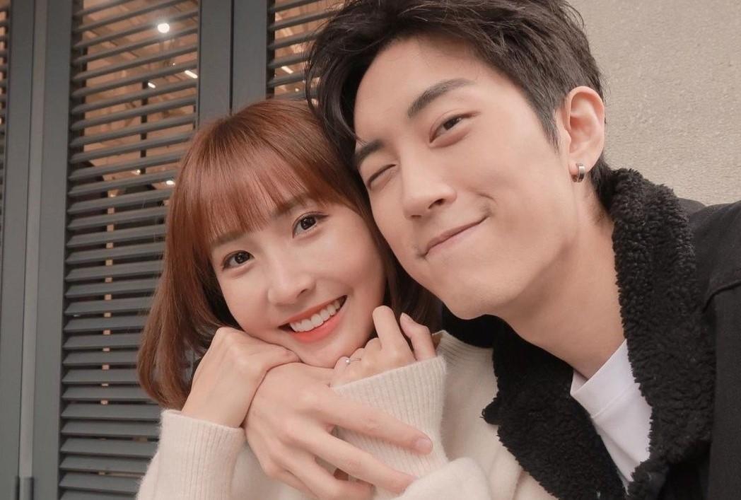 粿粿曬出婚戒,公開戀情。(翻攝自粿粿IG)
