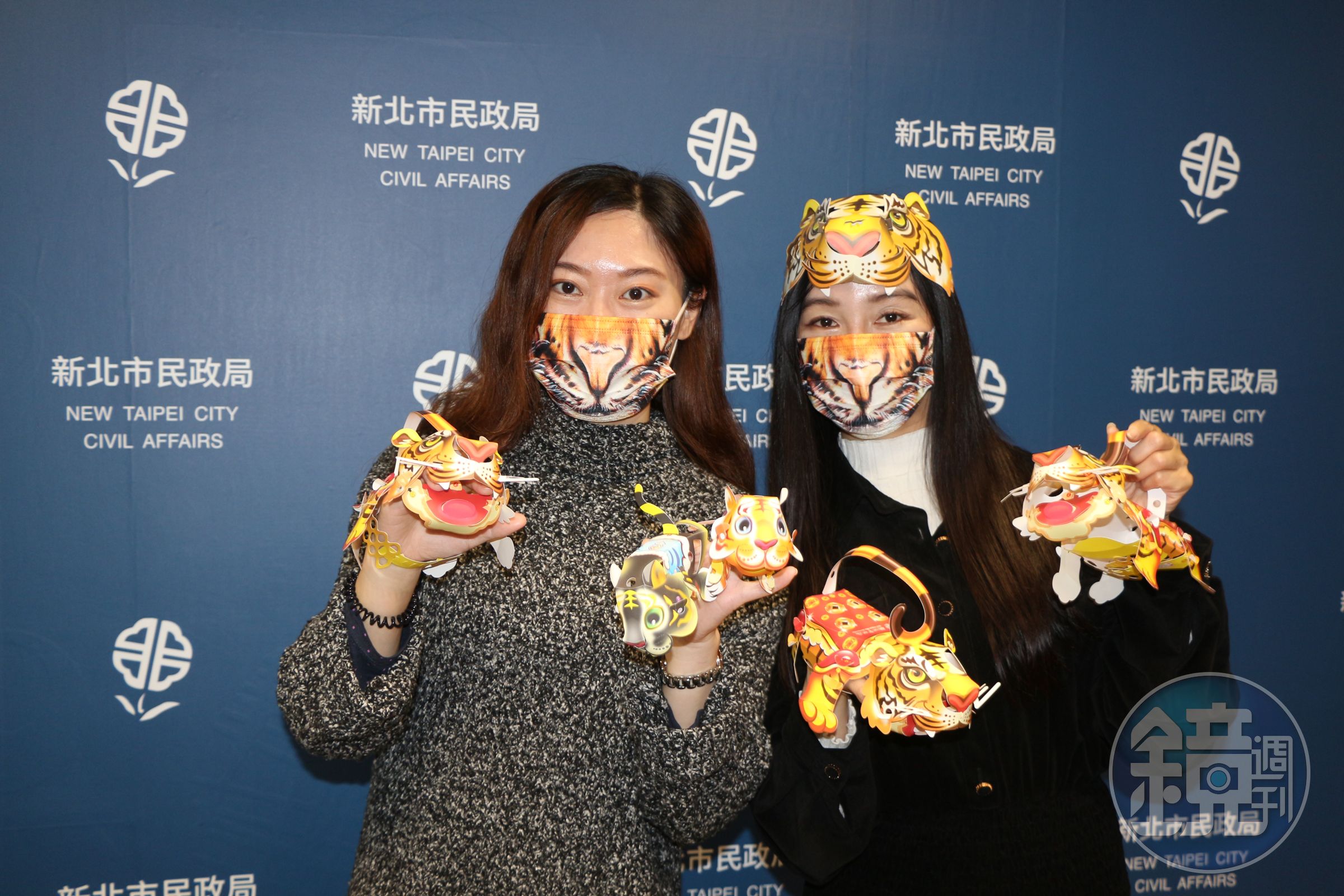 新北市3款小提燈預計週五（11日））起規劃多點、多時段發送共12萬份。（新北市民政局提供）