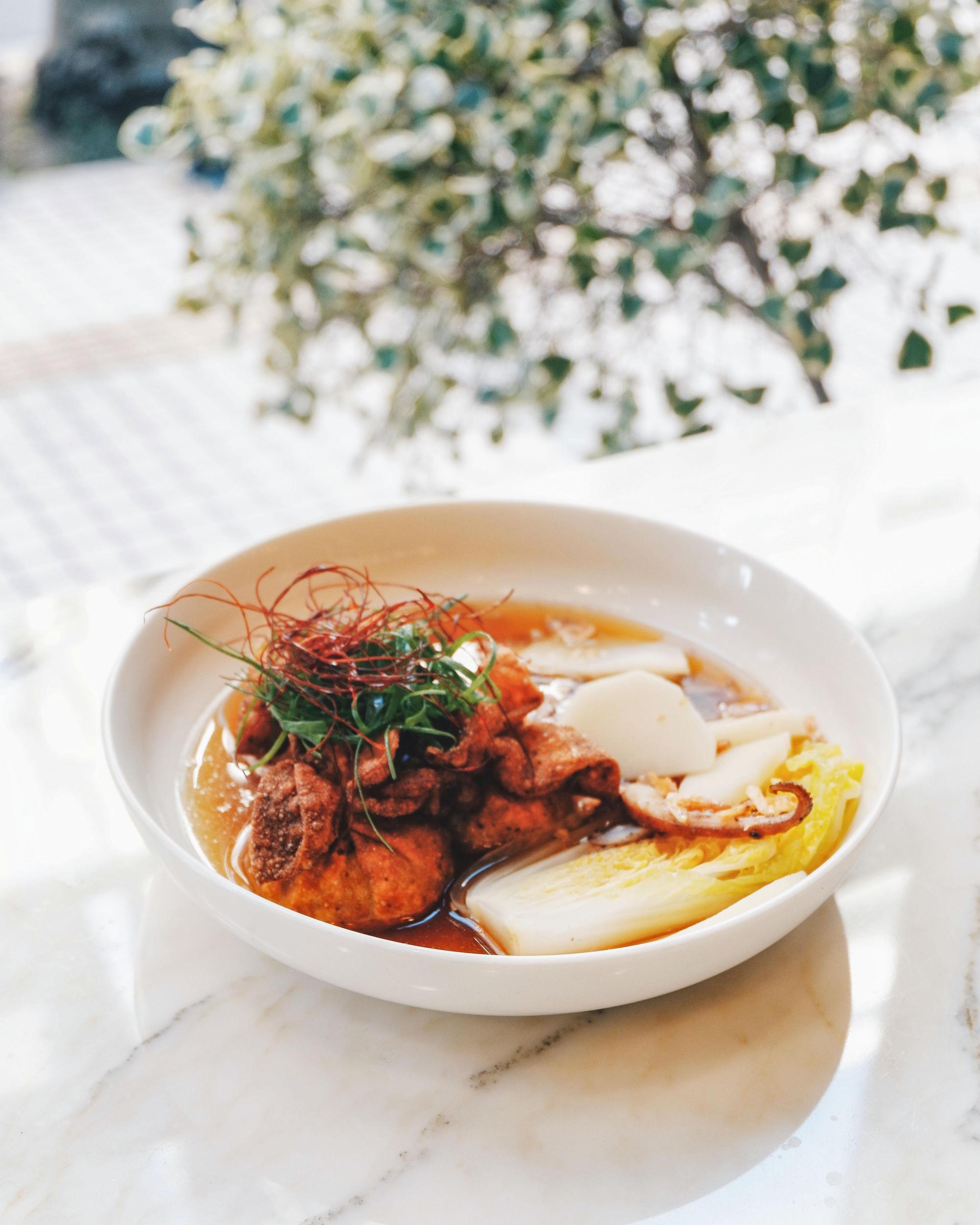 創意菜色「福虎跳牆」將義大利麵餃結合佛跳牆食材。（360元／份）（PASTAIO提供） 