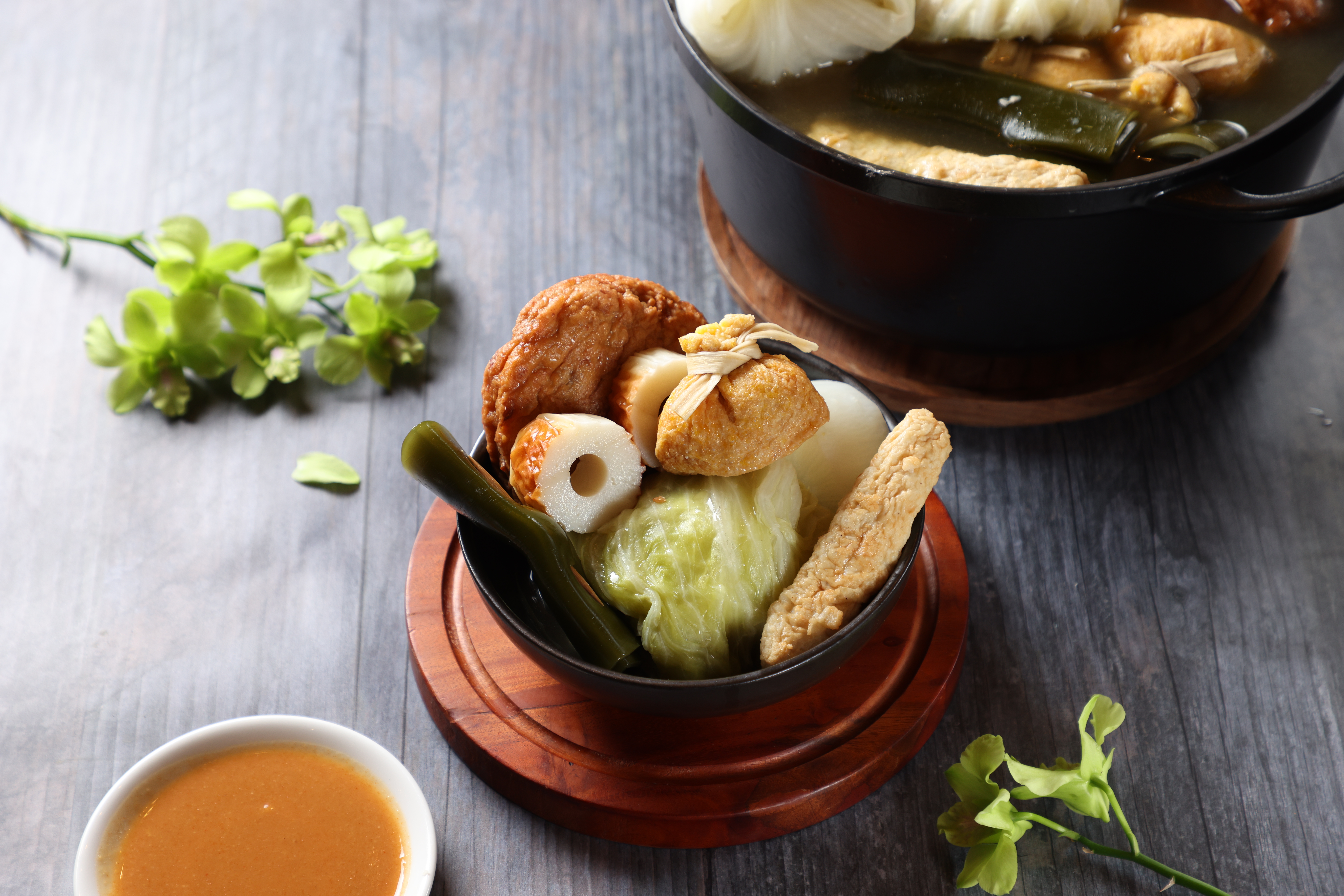 熱呼呼的「關東煮」是我在《壹週刊》總編輯任內，處理完李登輝國安密帳時最想吃的食物，真是動搖國本的味道。