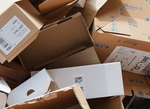 Omicron在塑膠製品上存留的平均時間達8.1天，掀起防疫隱憂。（Pexels）