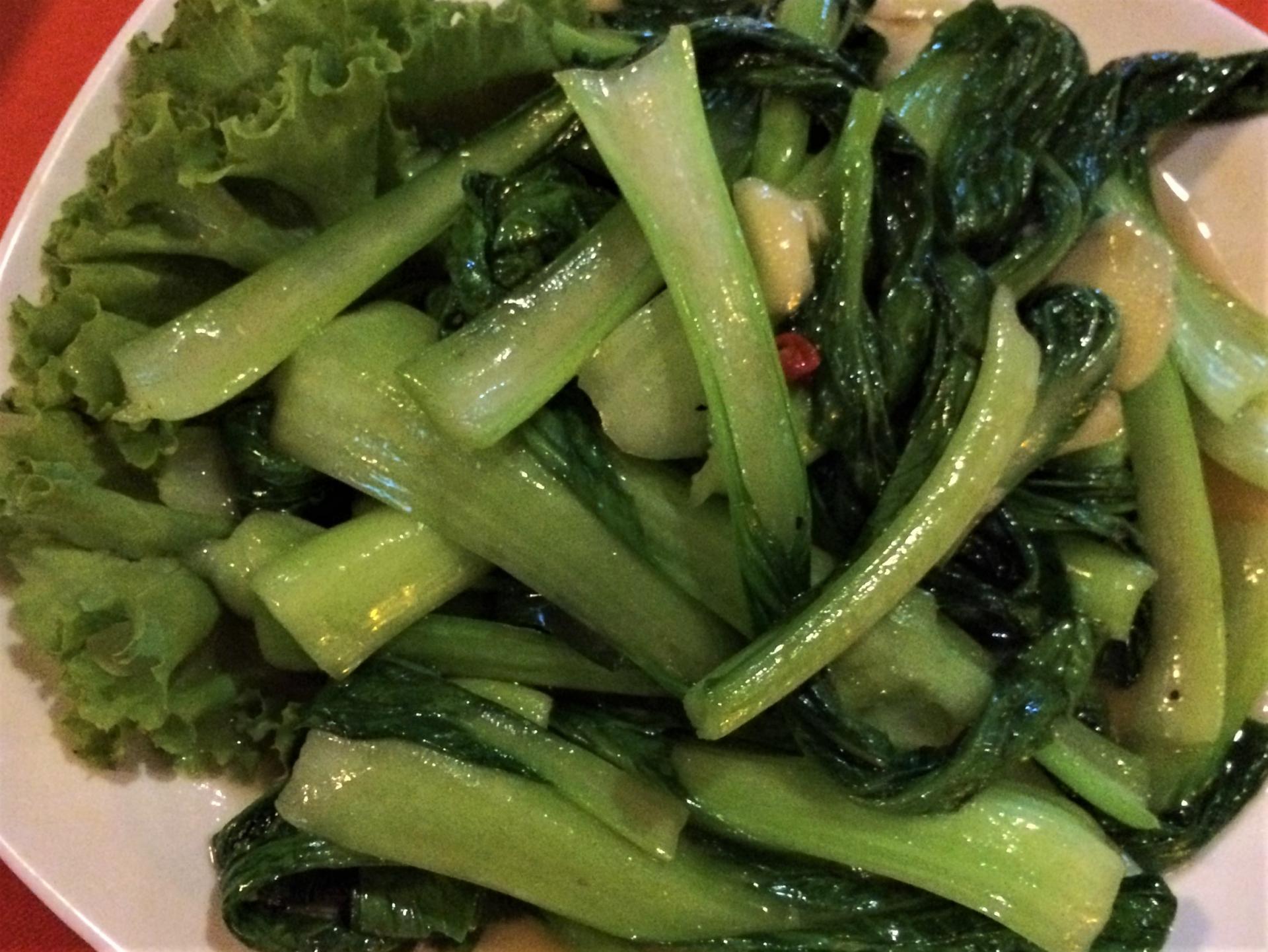 客人點了一份燙青菜備註「青菜全走」,網友解答真實意涵。(示意圖,photoAC)