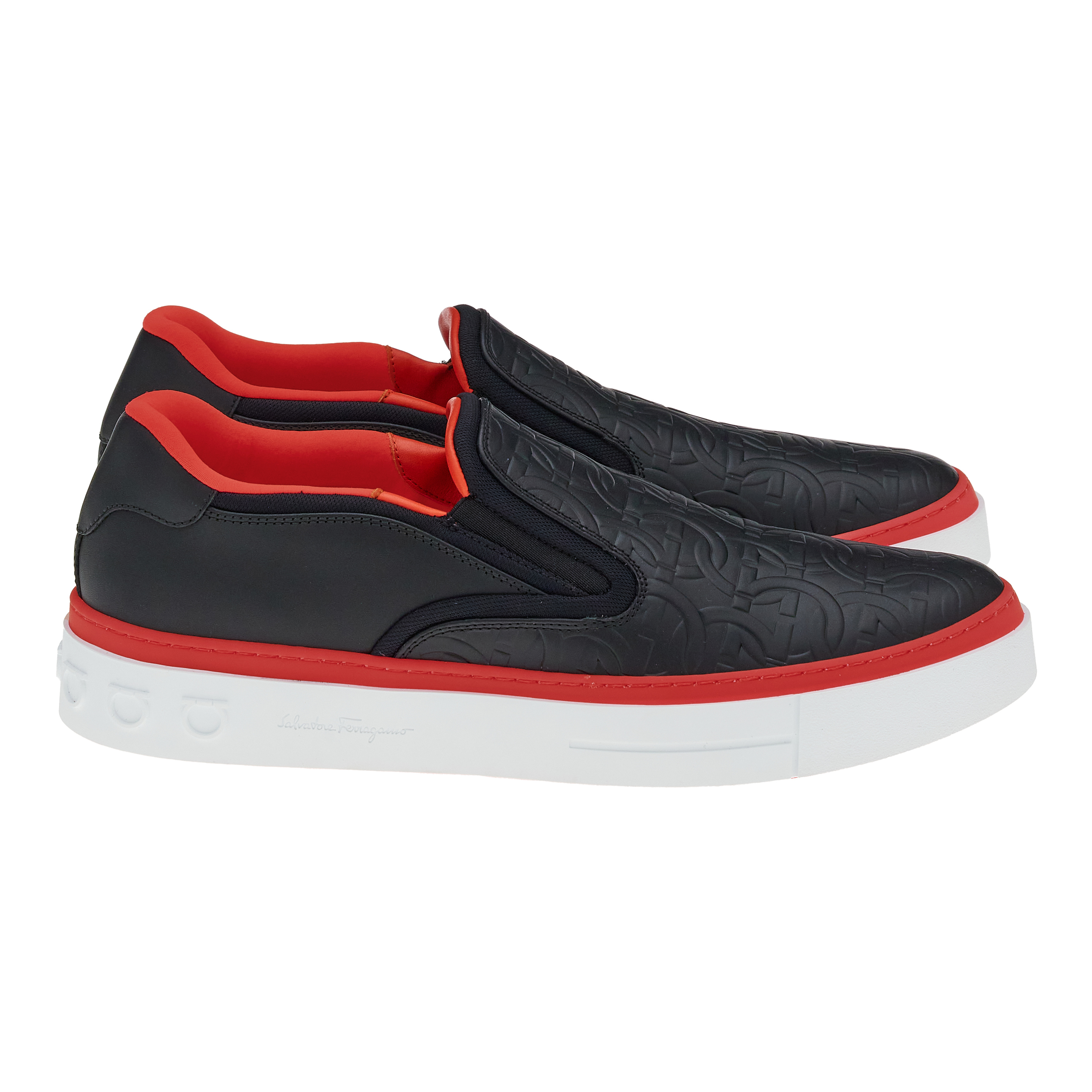 男士系列Gancinie休閒鞋，NT$24,900。（Salvatore Ferragamo提供）
