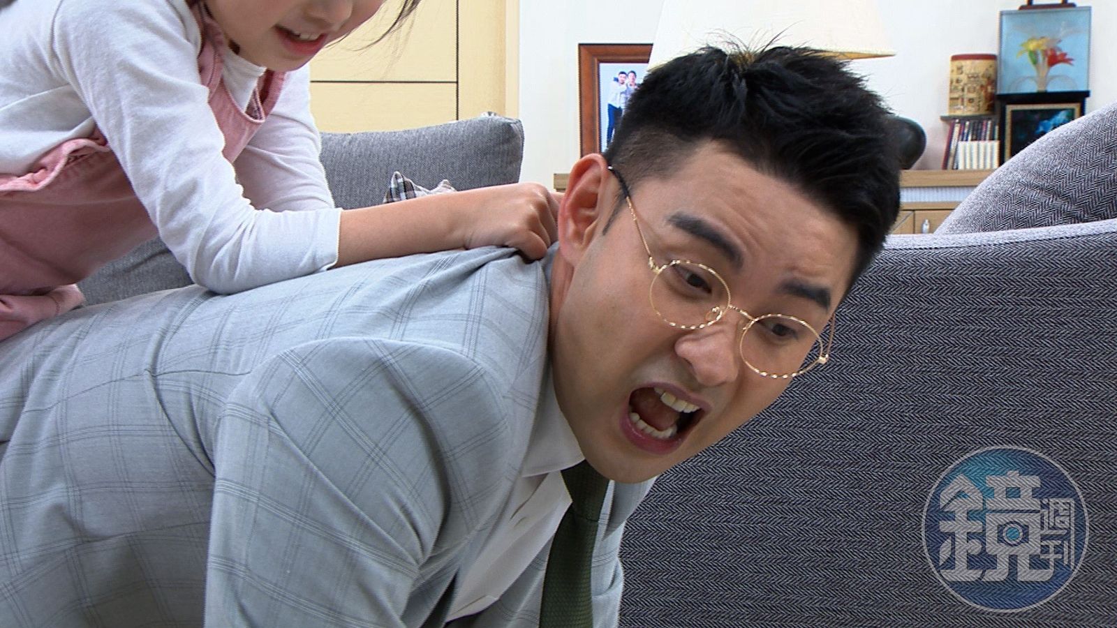 潘柏希《黃金歲月》當寵孩魔人遇娃娃音一秒融化- 鏡週刊Mirror Media