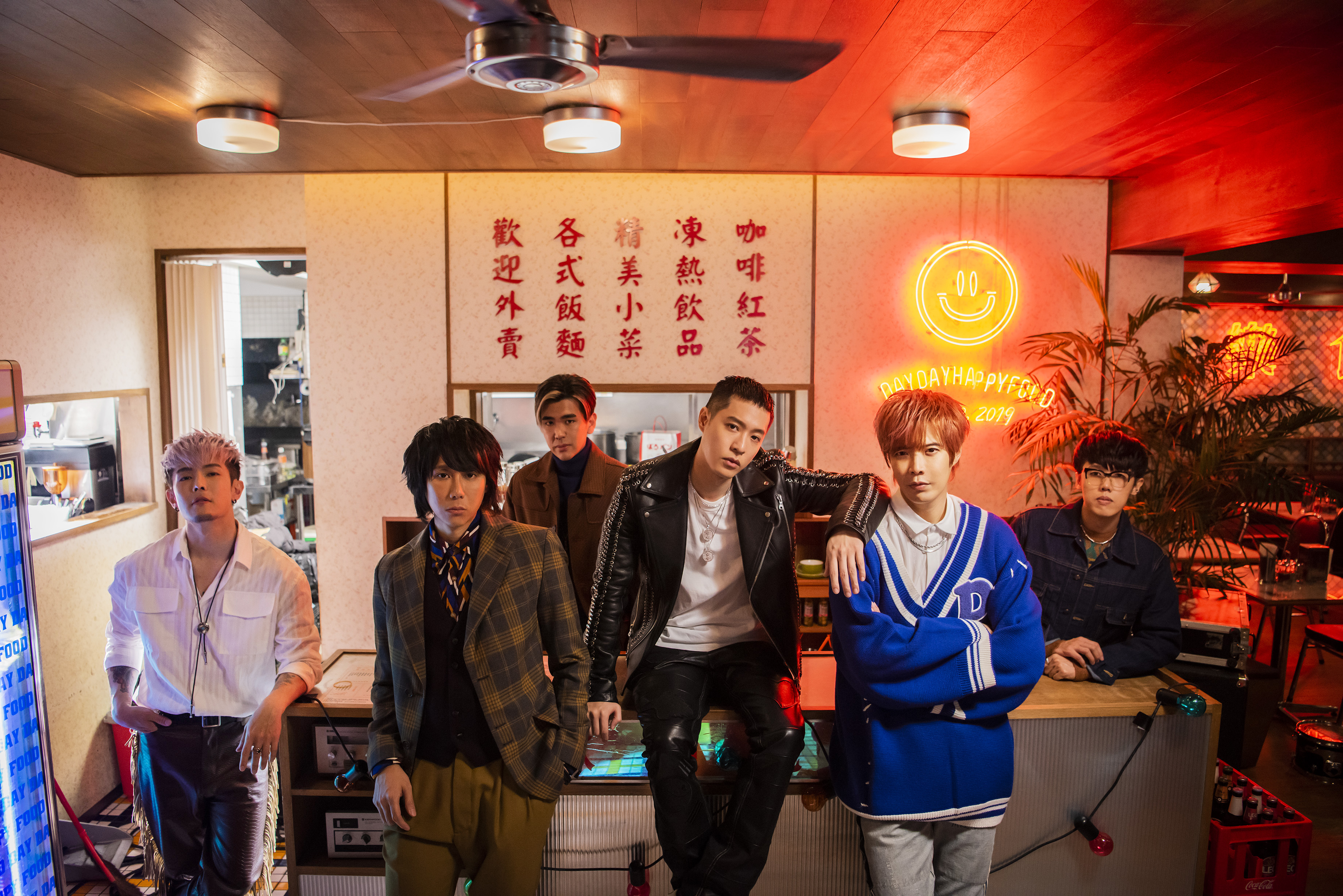 八三夭找來周湯豪合作新歌〈癢癢〉。（KKLIVE提供）