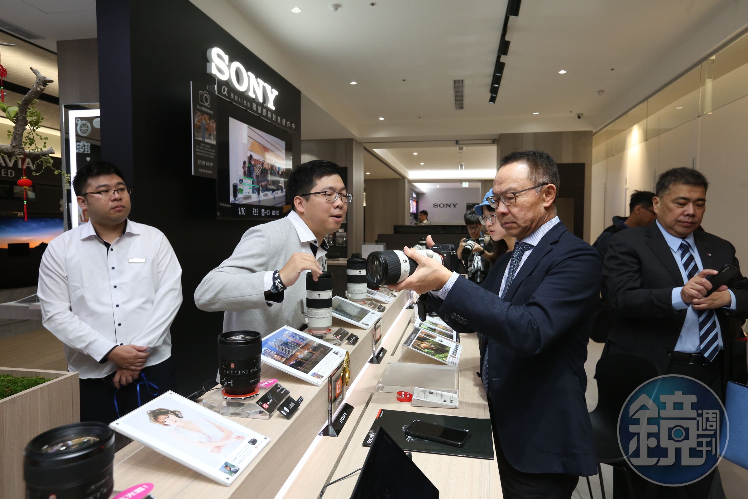 全球每3台單眼數位相機的OLPF，就有一台是由澤米提供。
