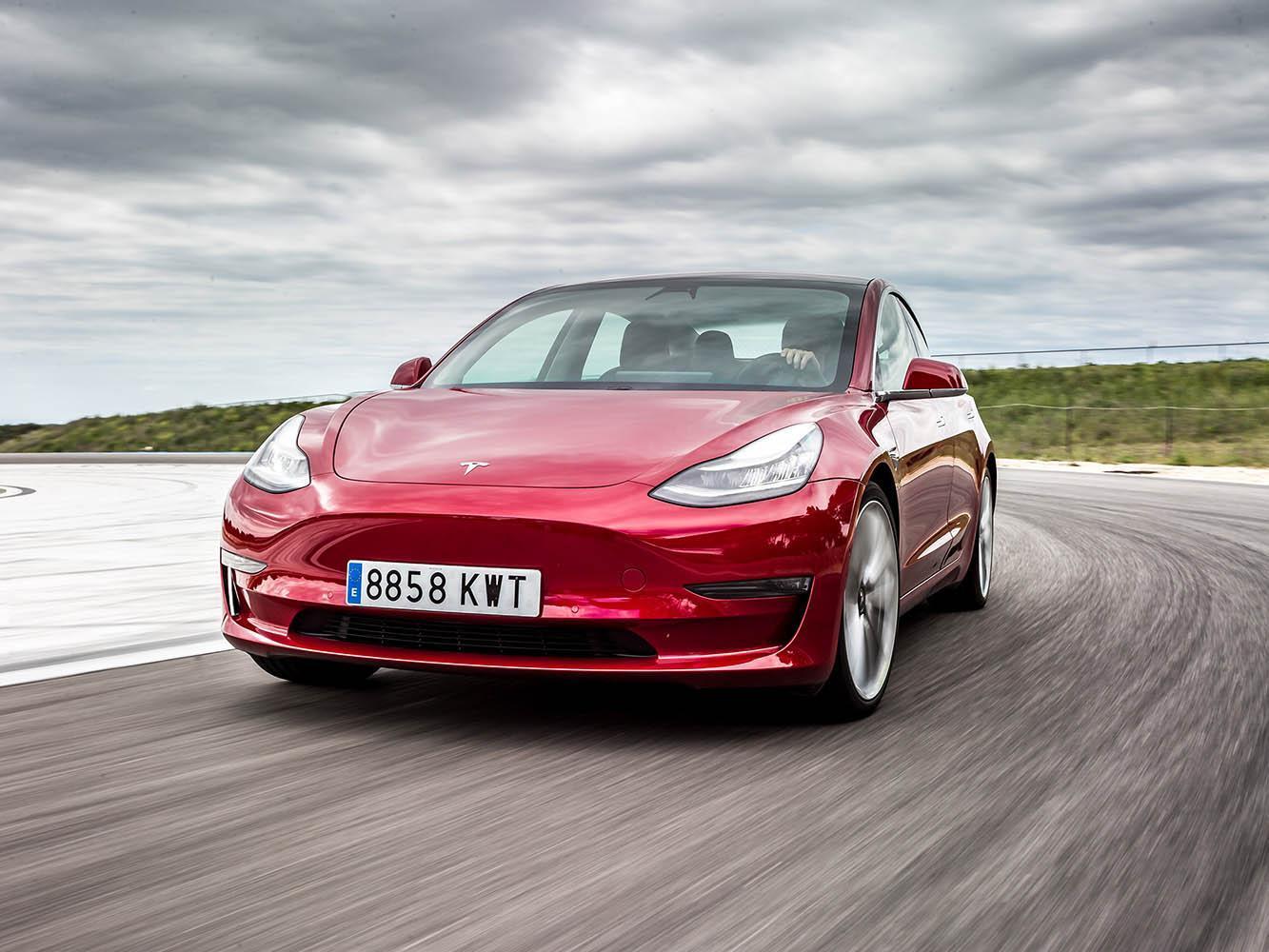 TESLA Model 3