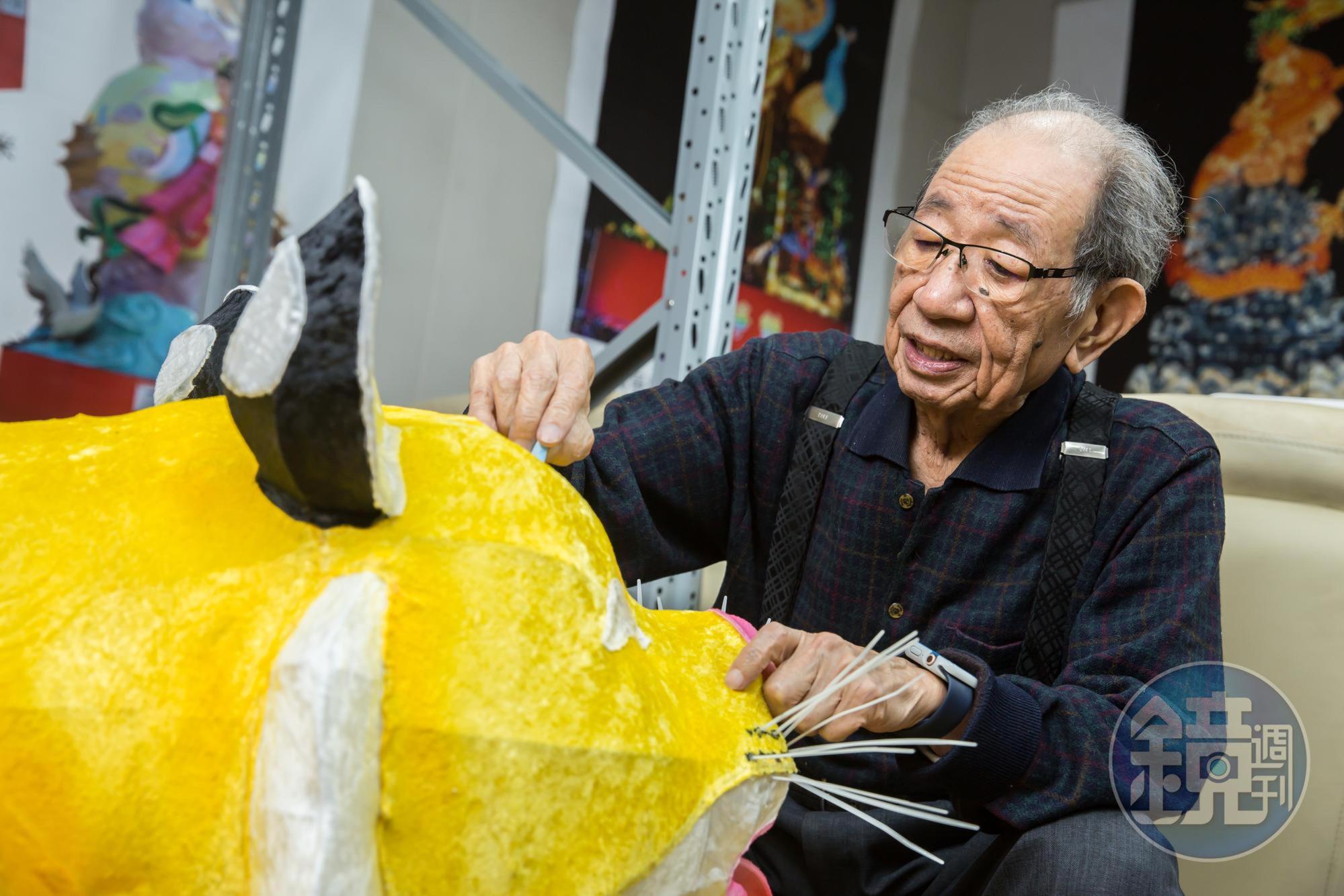 林健兒的作品生動寫實,幾乎從未在台灣的元宵燈會缺席。