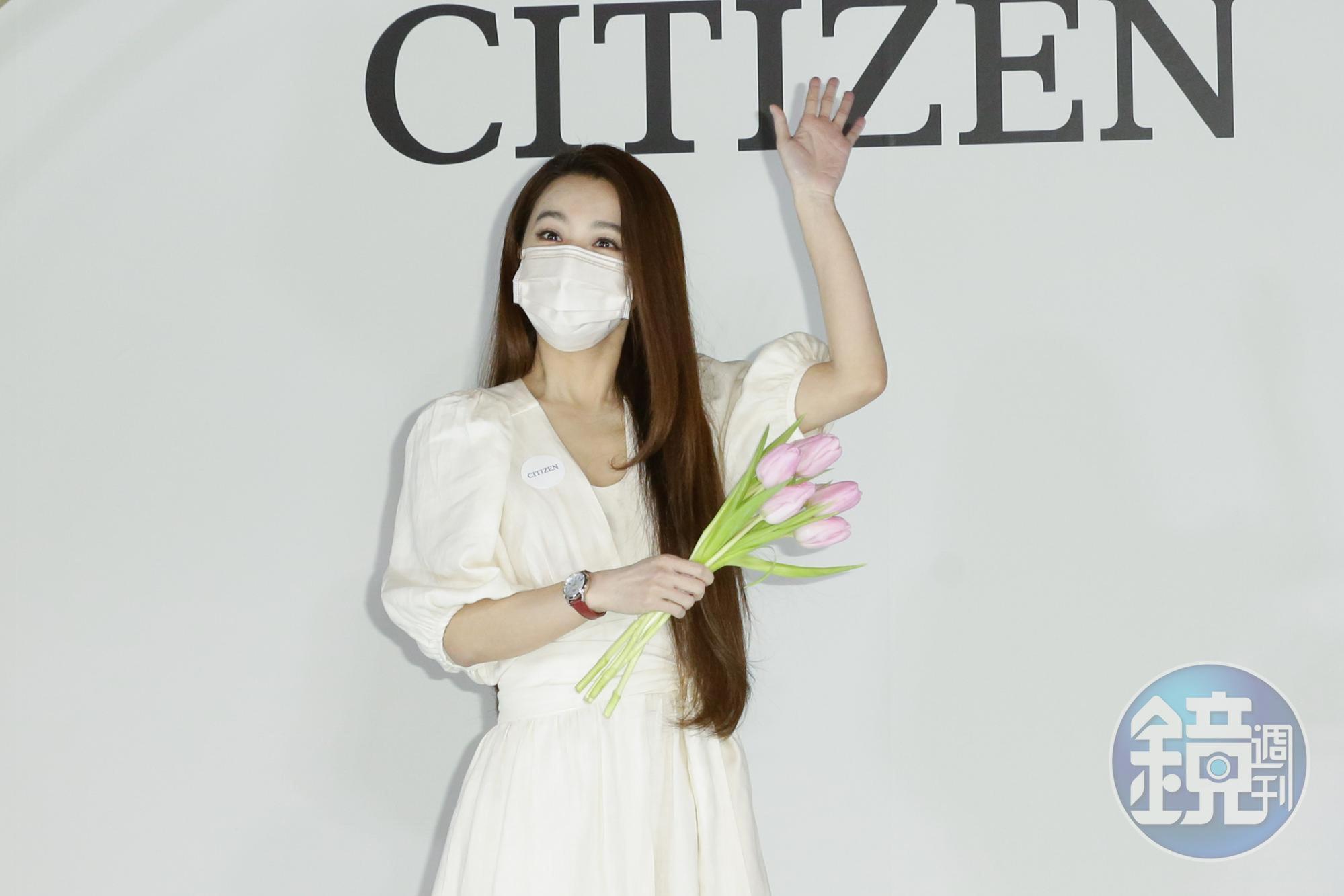Hebe擔任Citizen台灣代言人多年,開心出席25週年新品記者會。