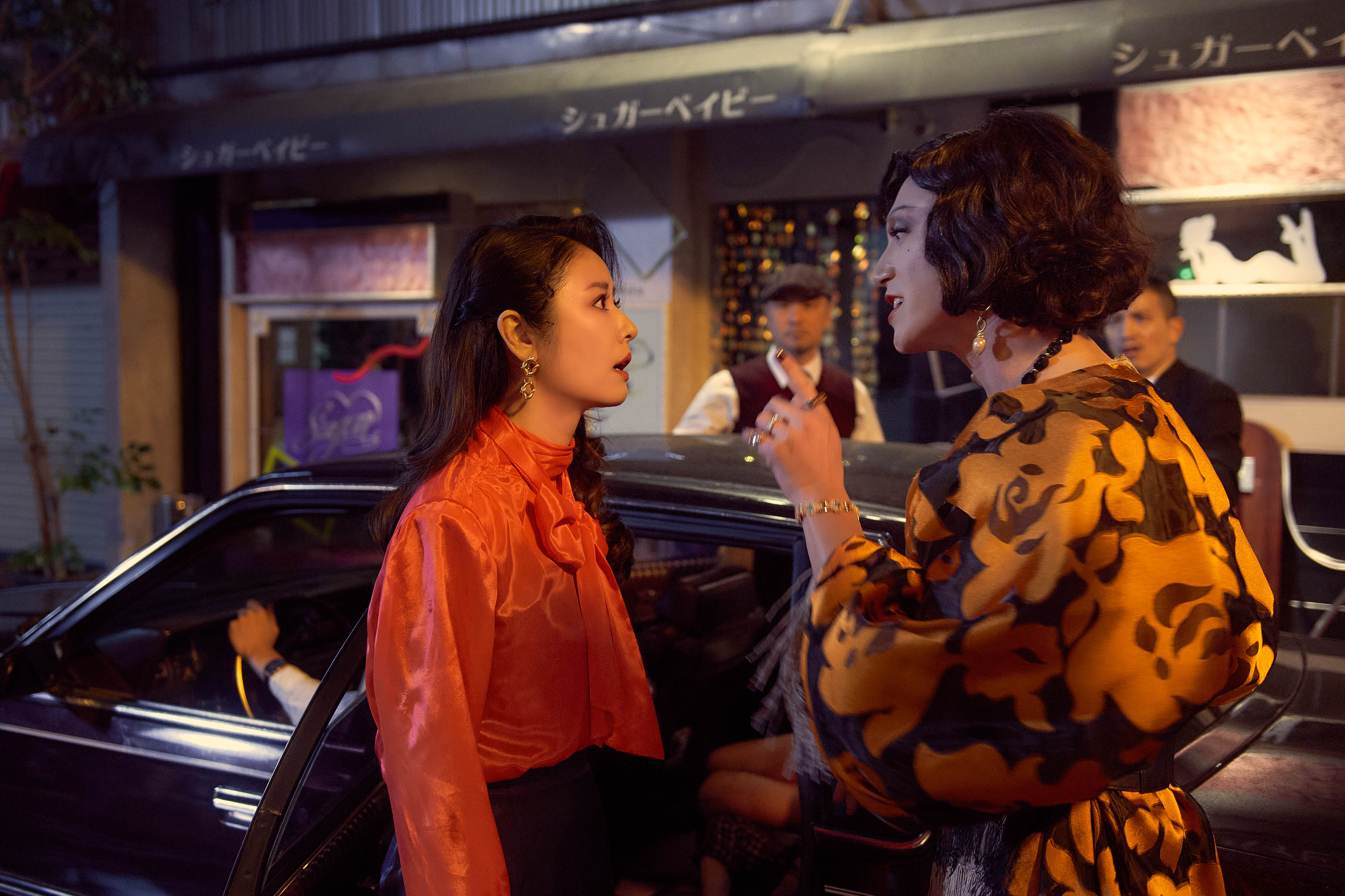 《華燈初上》林心如（左）、吳慷仁預告中嗆聲對罵，衝突一觸即發。（Netflix、百聿數碼提供）