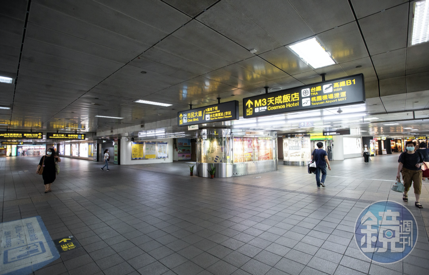 疫情指揮中心昨(8)日新增26例本土確診案例,其中新北市板橋一家4口群聚案,目前感染源待釐清,該家庭成員多搭乘捷運往返雙北。(資料照)